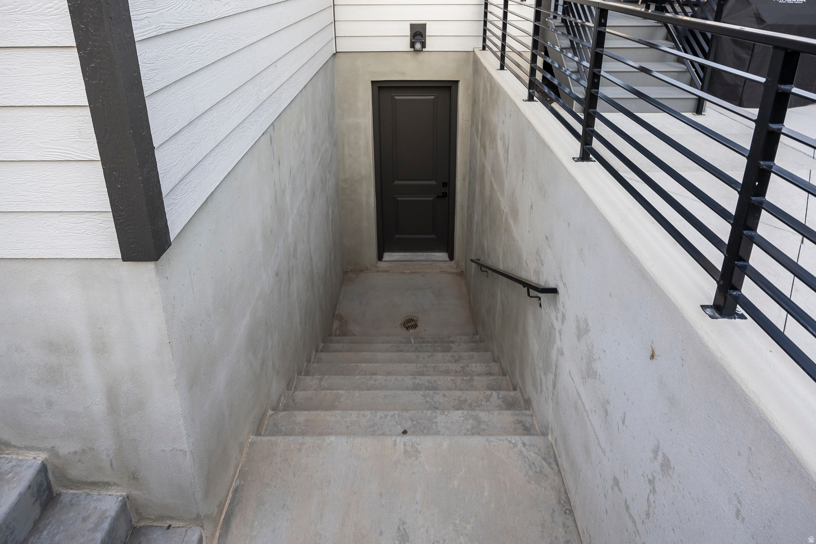 main property photo 102