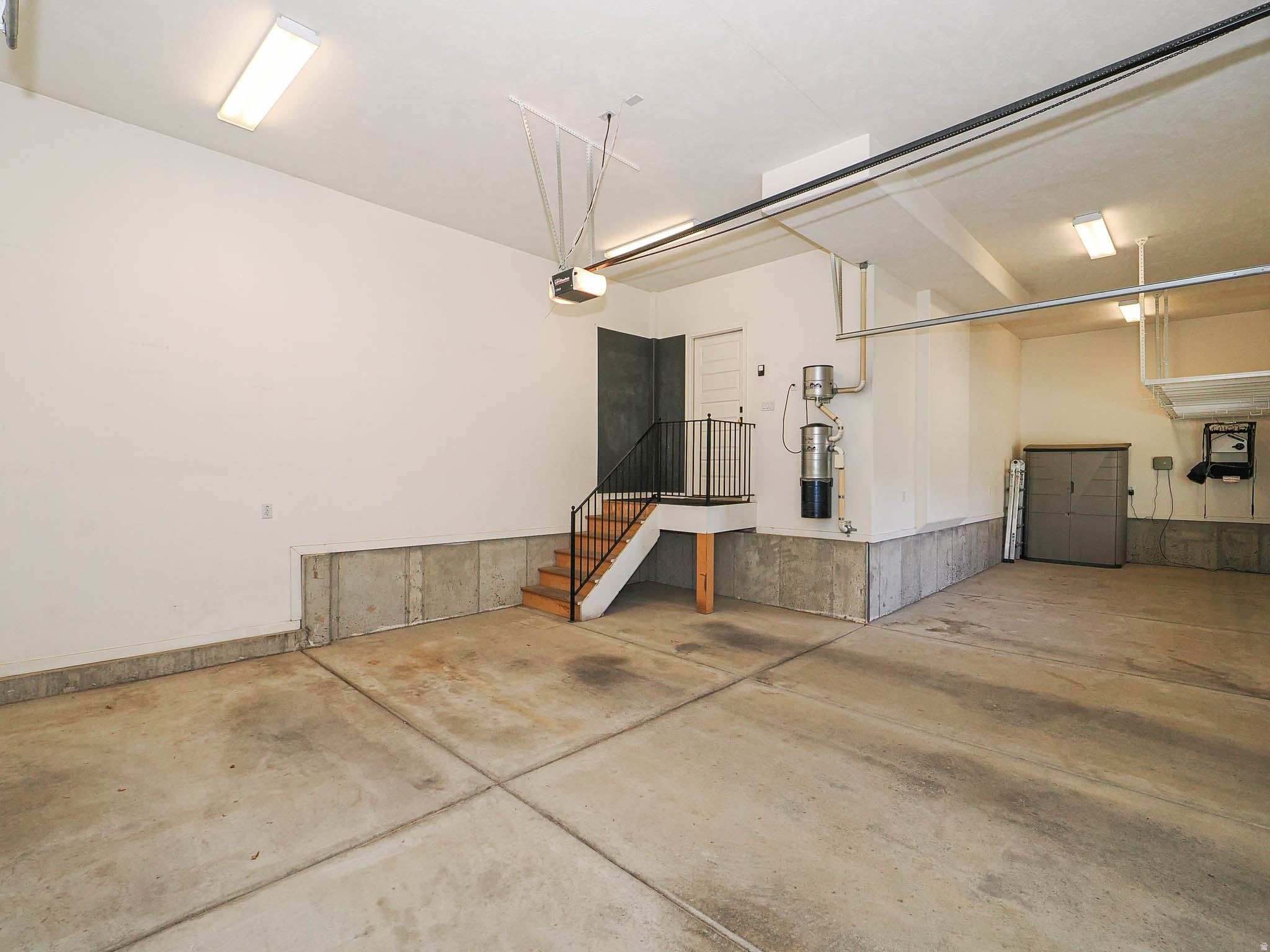 main property photo 65