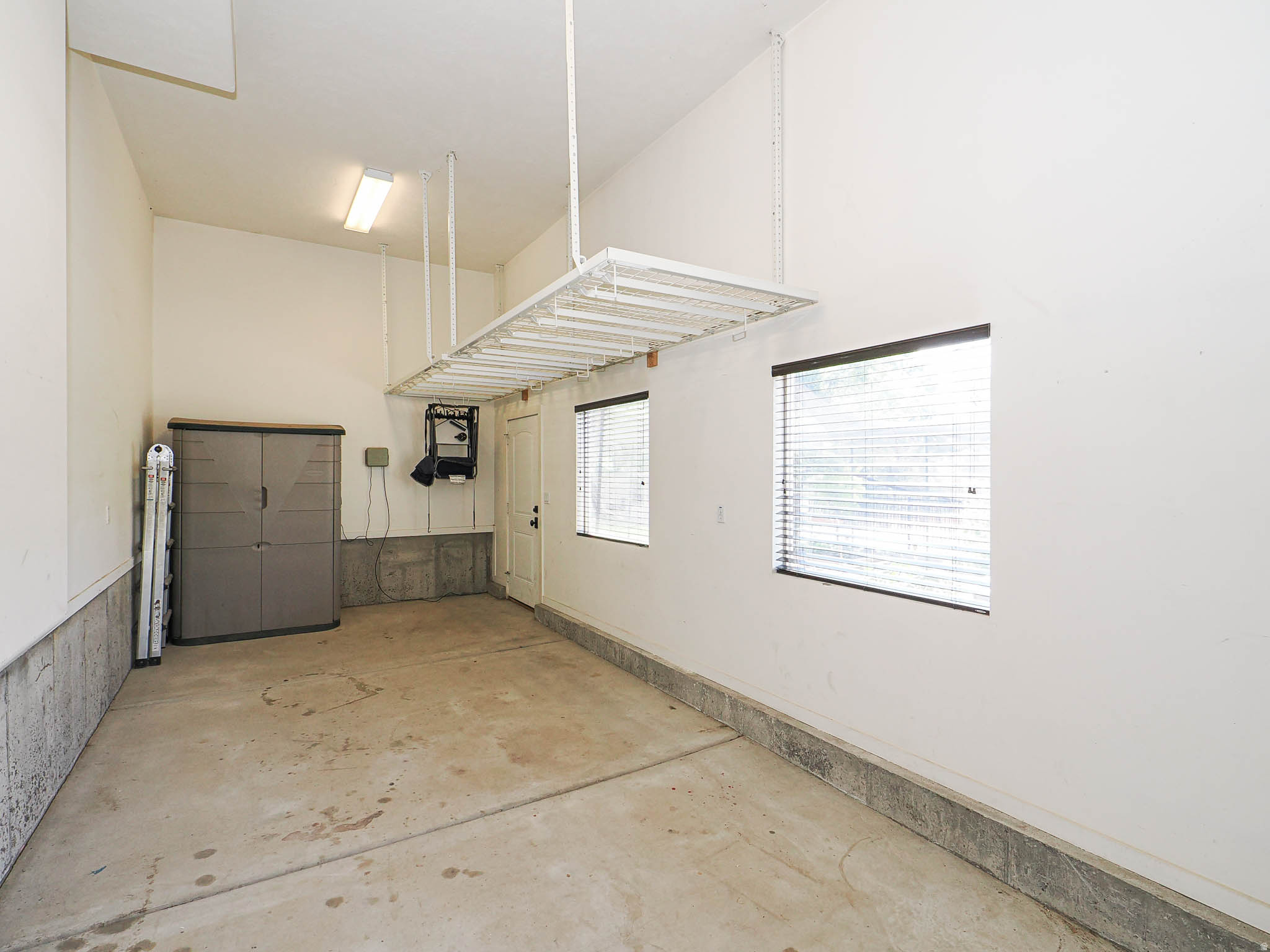 main property photo 67