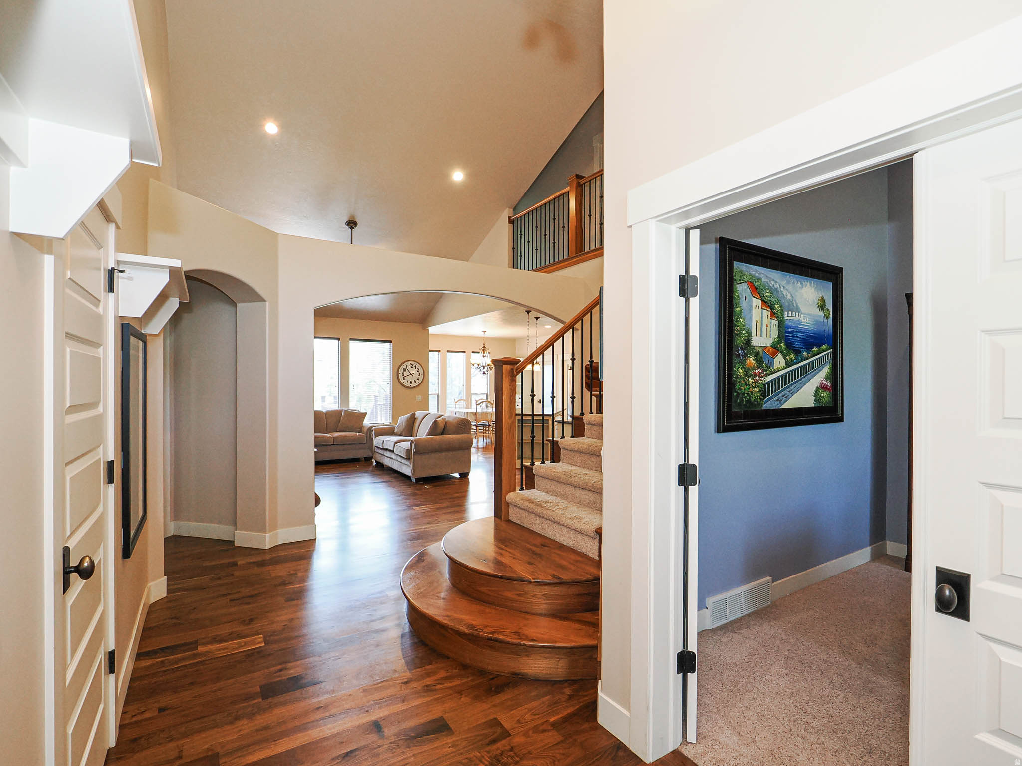 main property photo 7