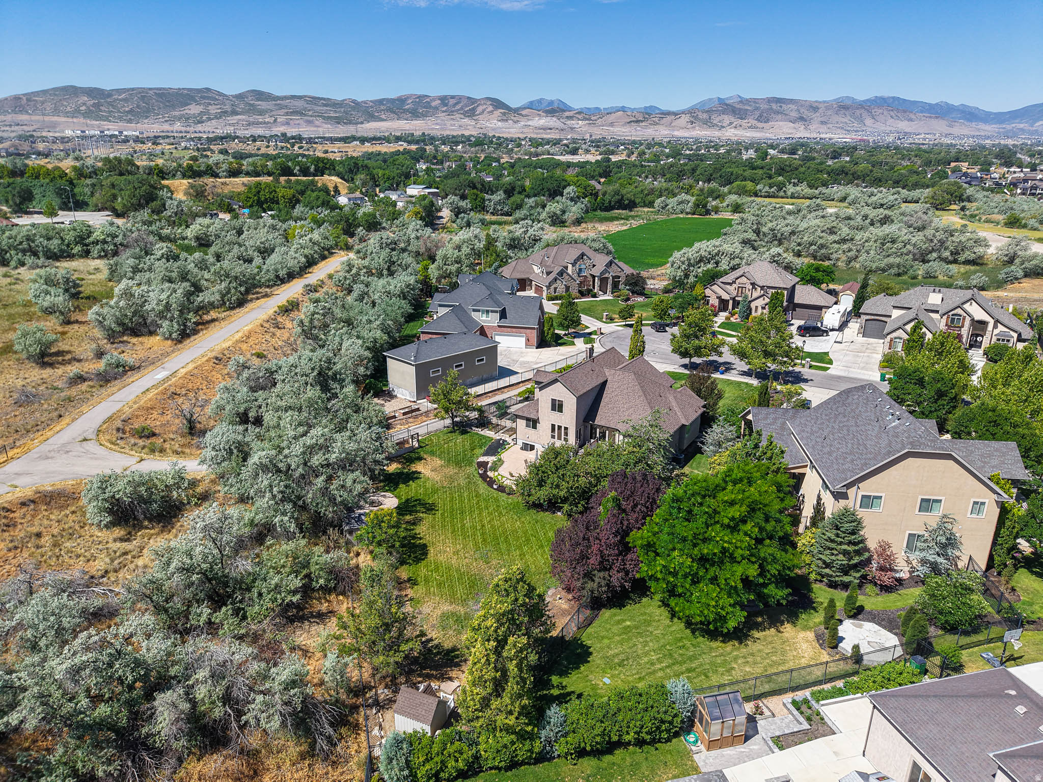 main property photo 79