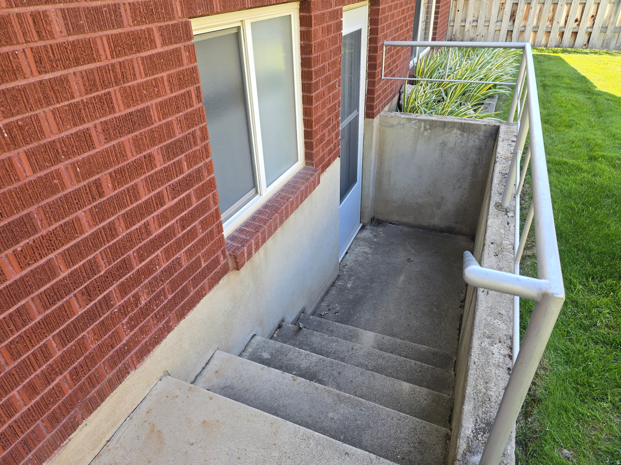 main property photo 19