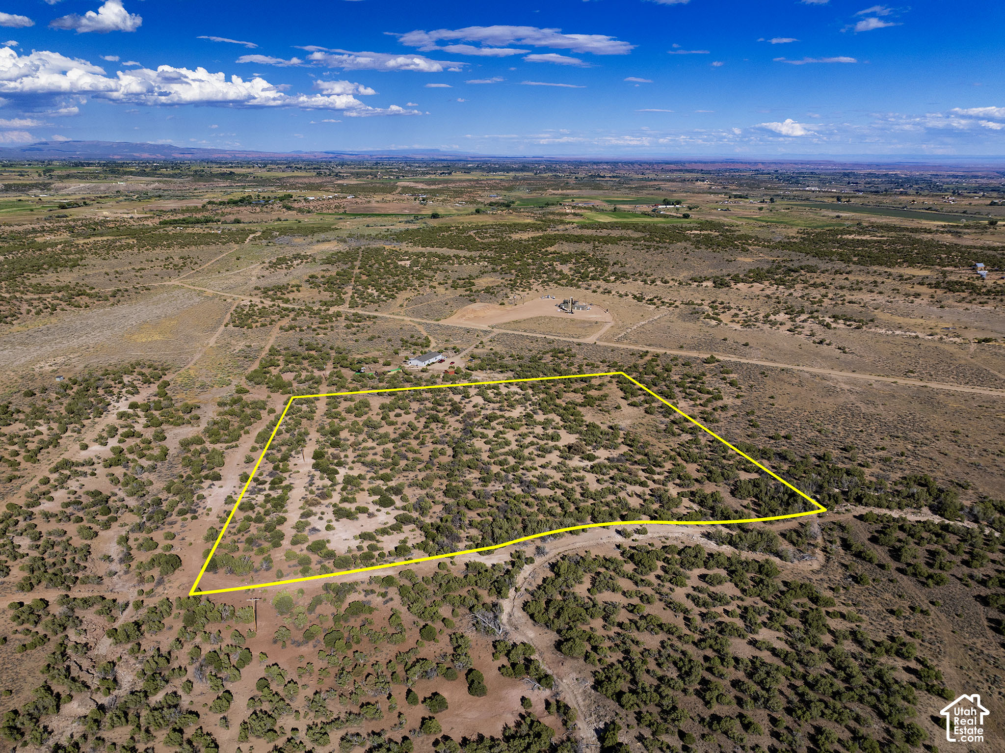 main property photo 17