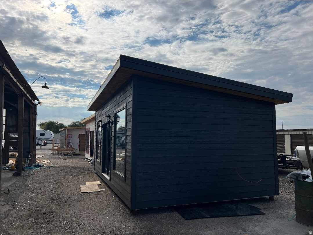 main property photo 16