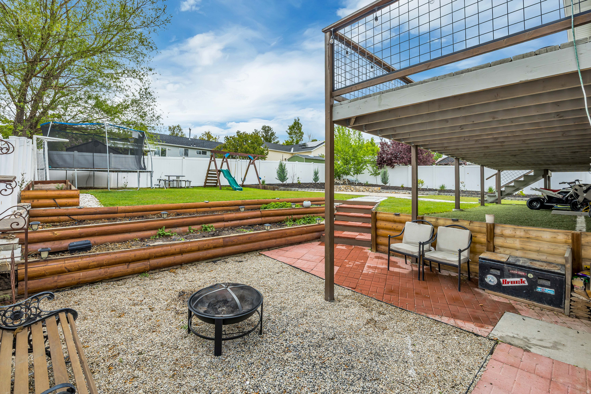 main property photo 19