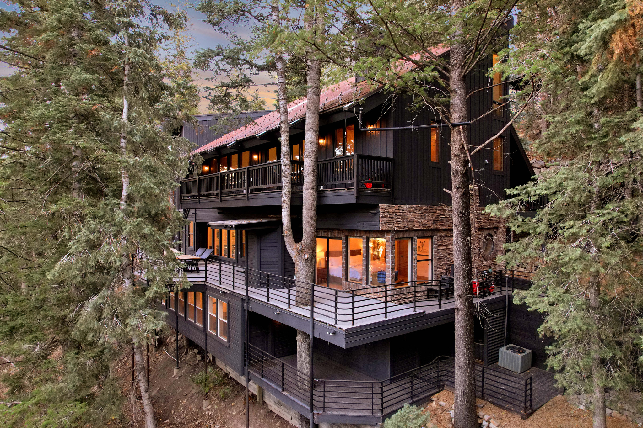 main property photo 0