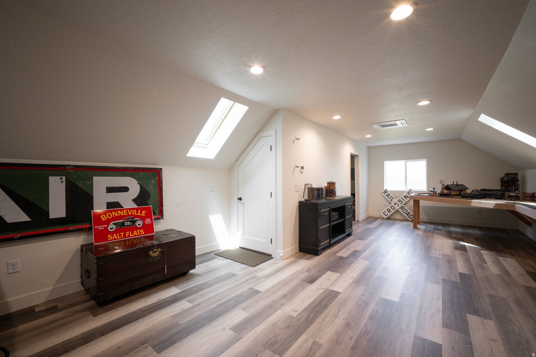 main property photo 76
