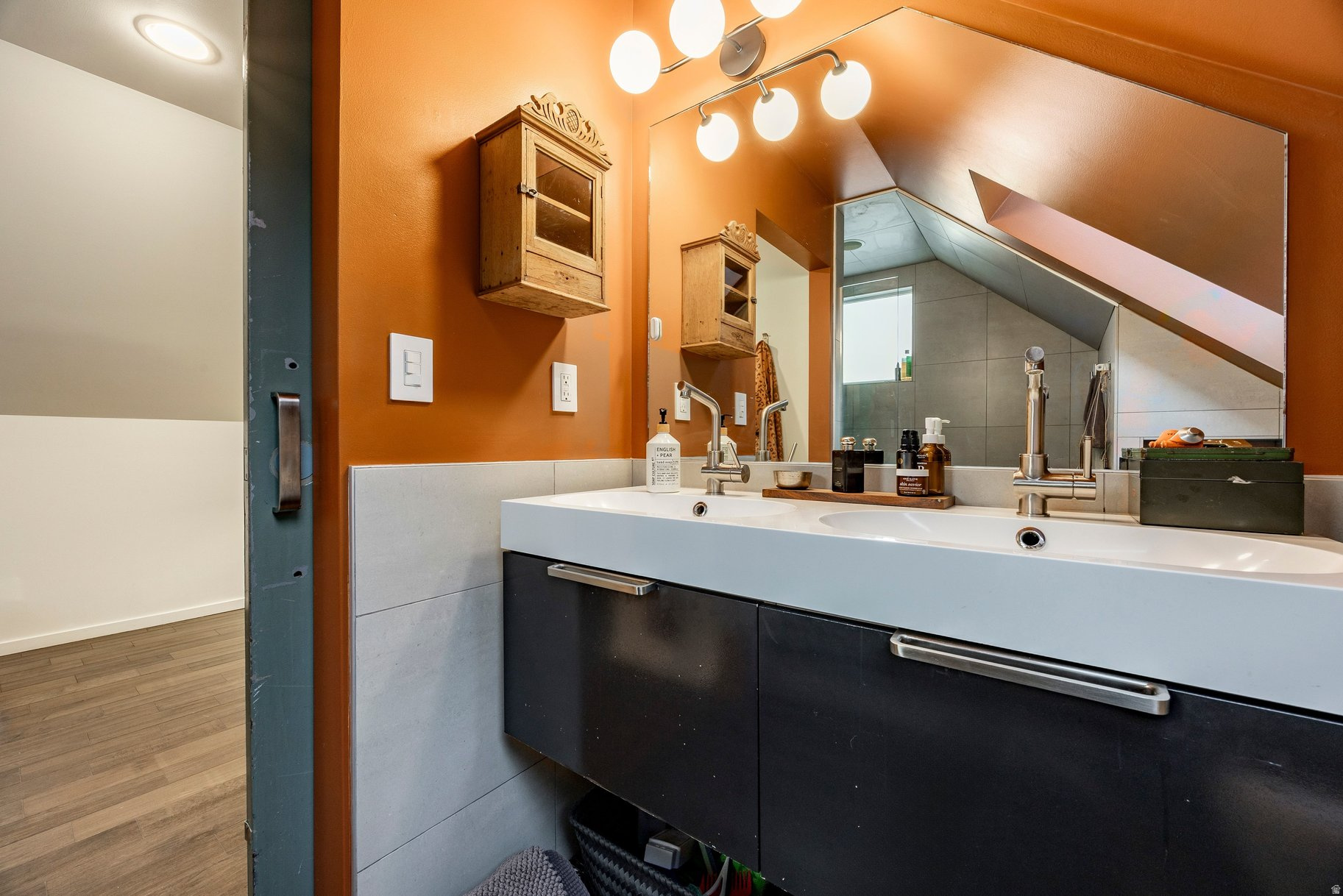 main property photo 38