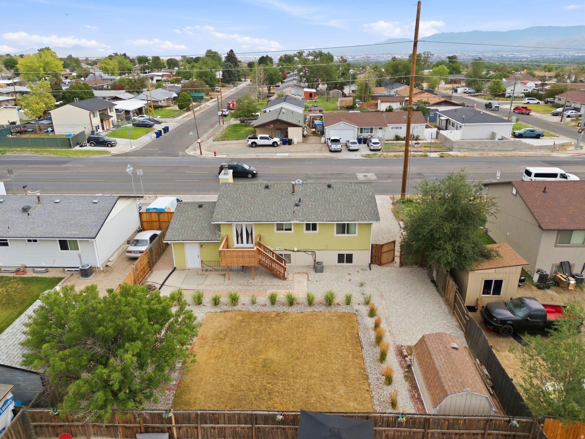 main property photo 23