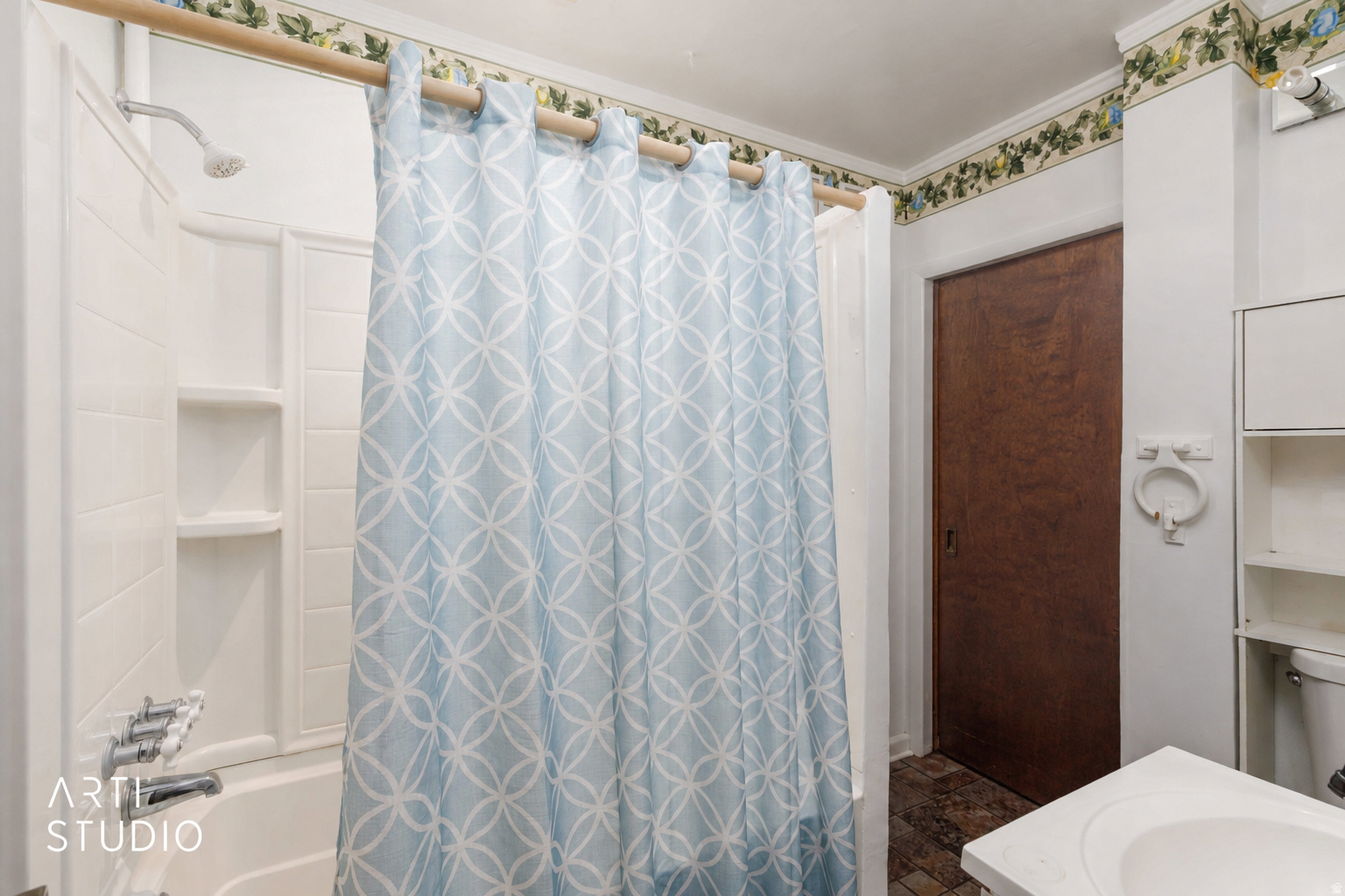 main property photo 18