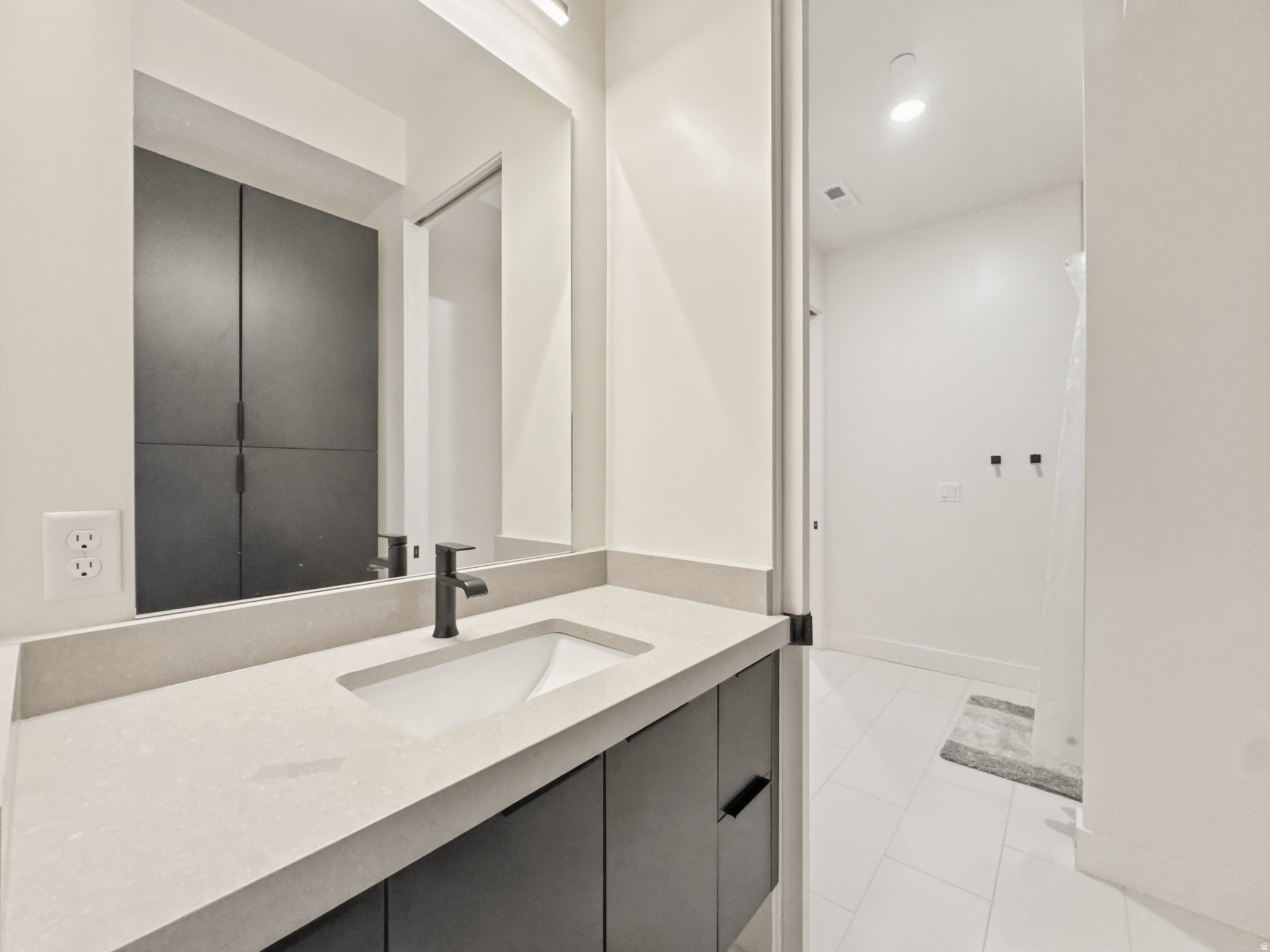 main property photo 86