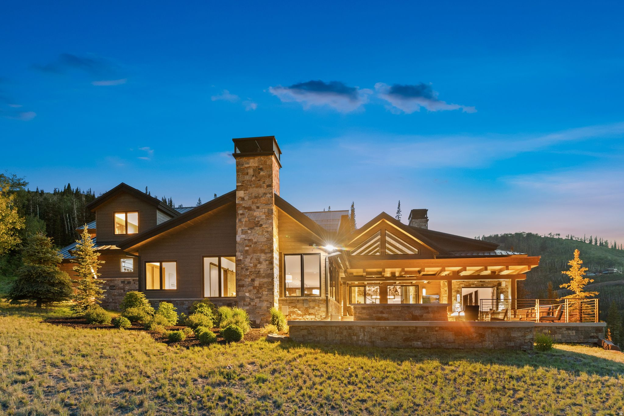 main property photo 111