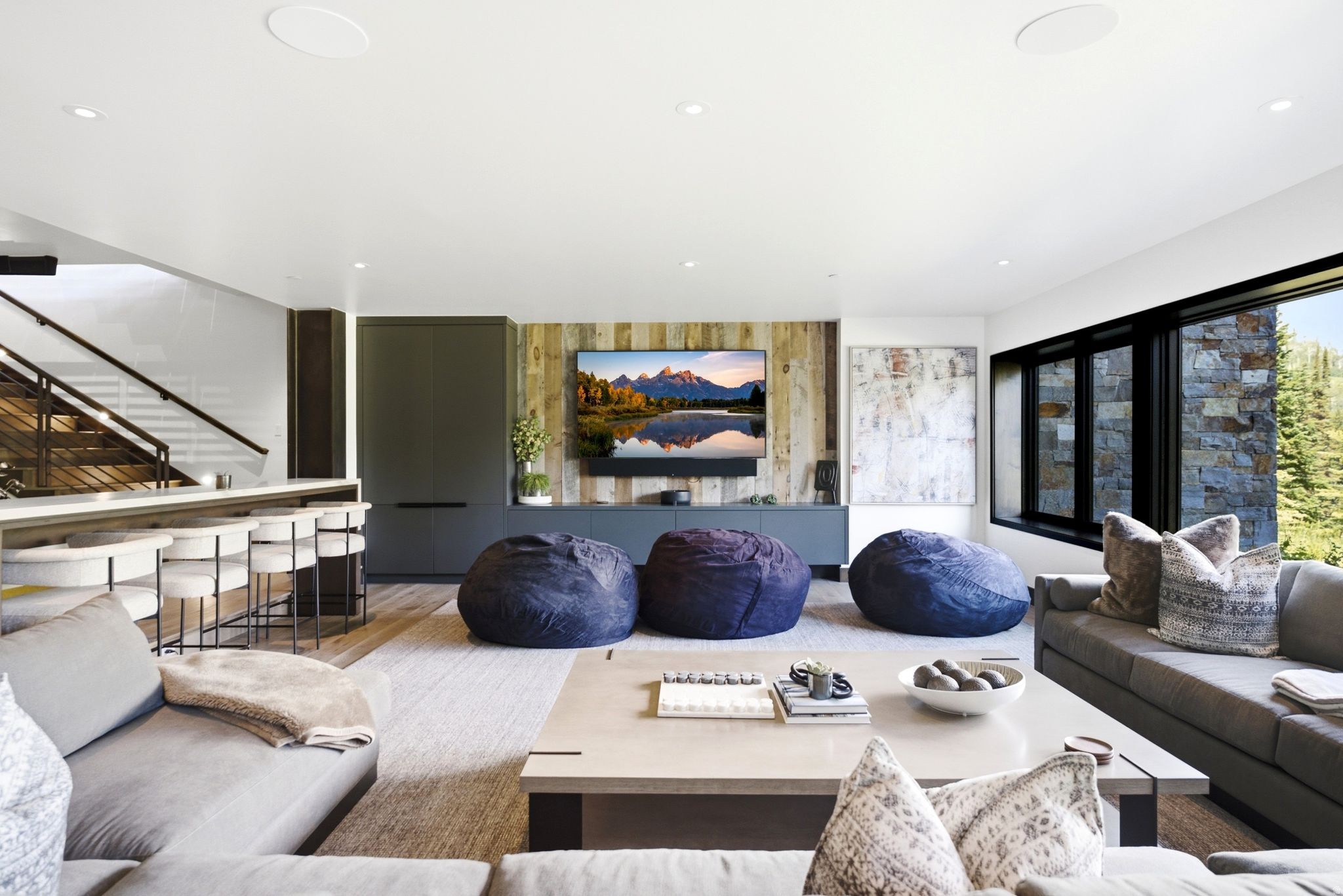 main property photo 74