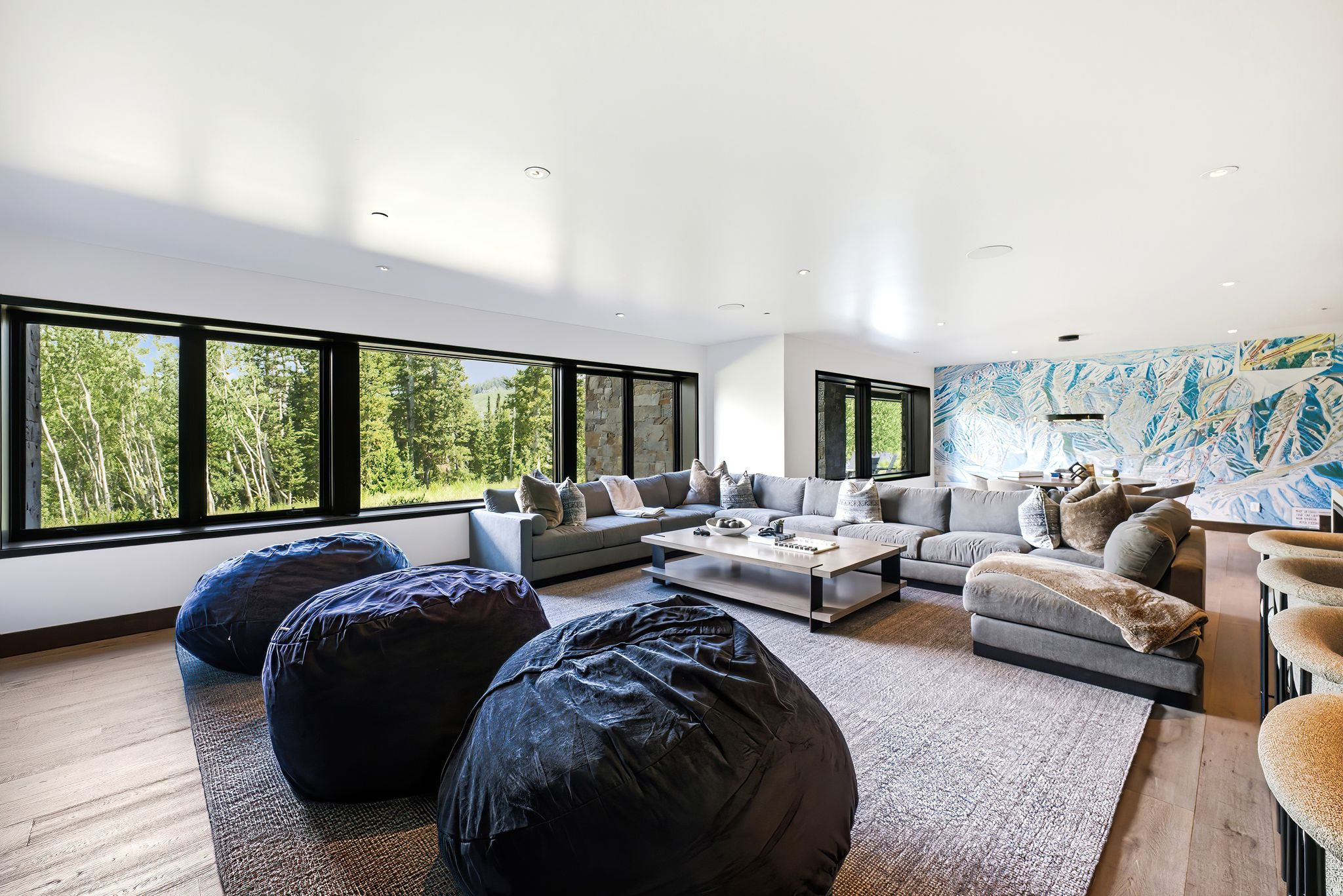 main property photo 76
