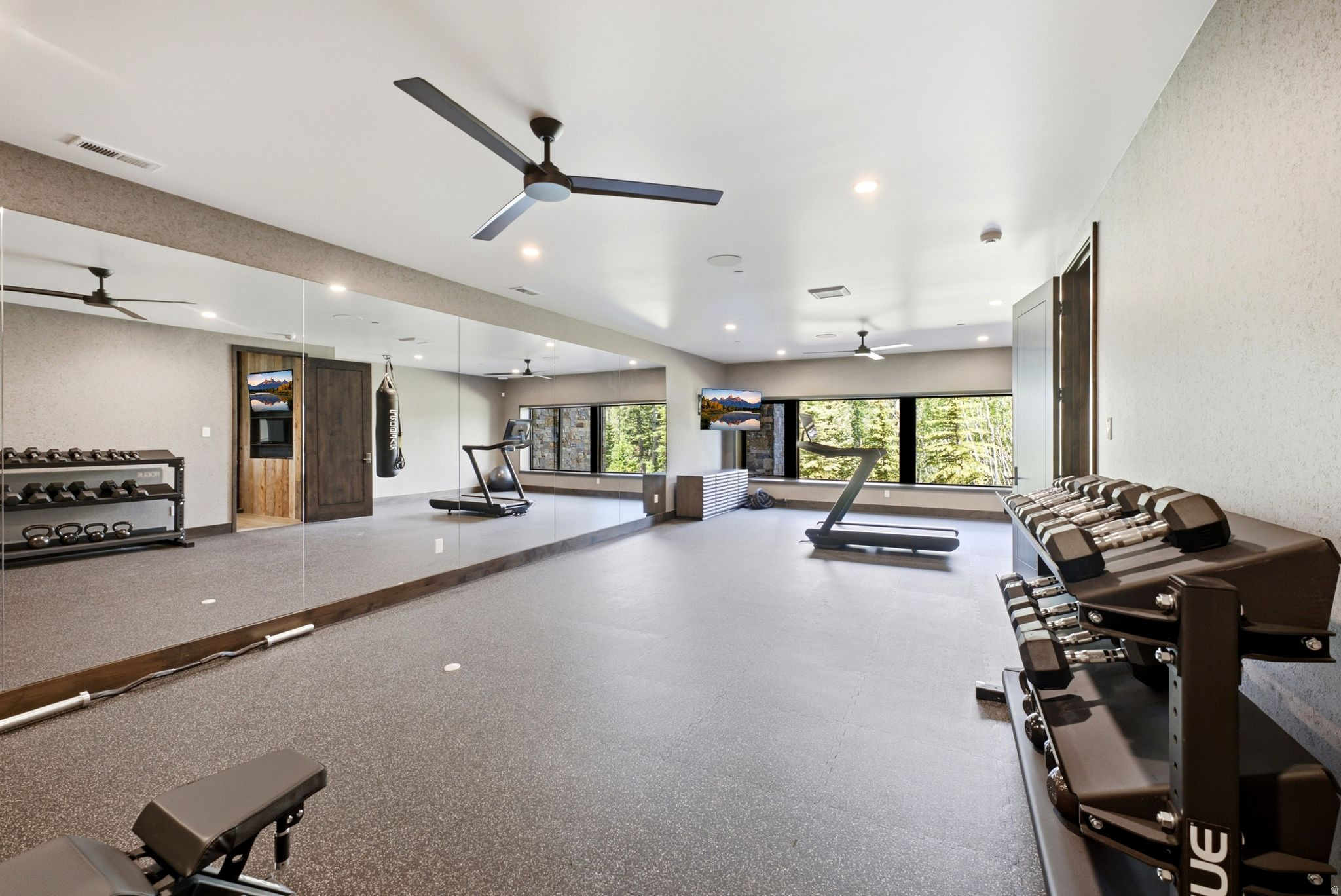 main property photo 88