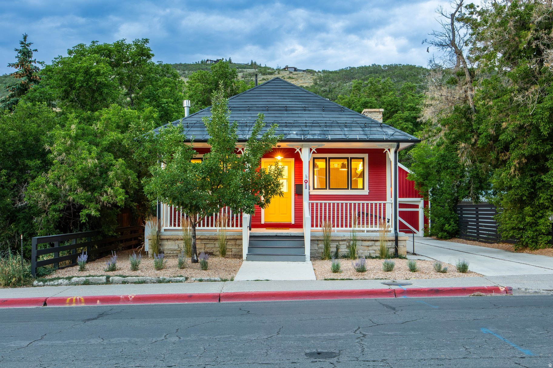 main property photo 50
