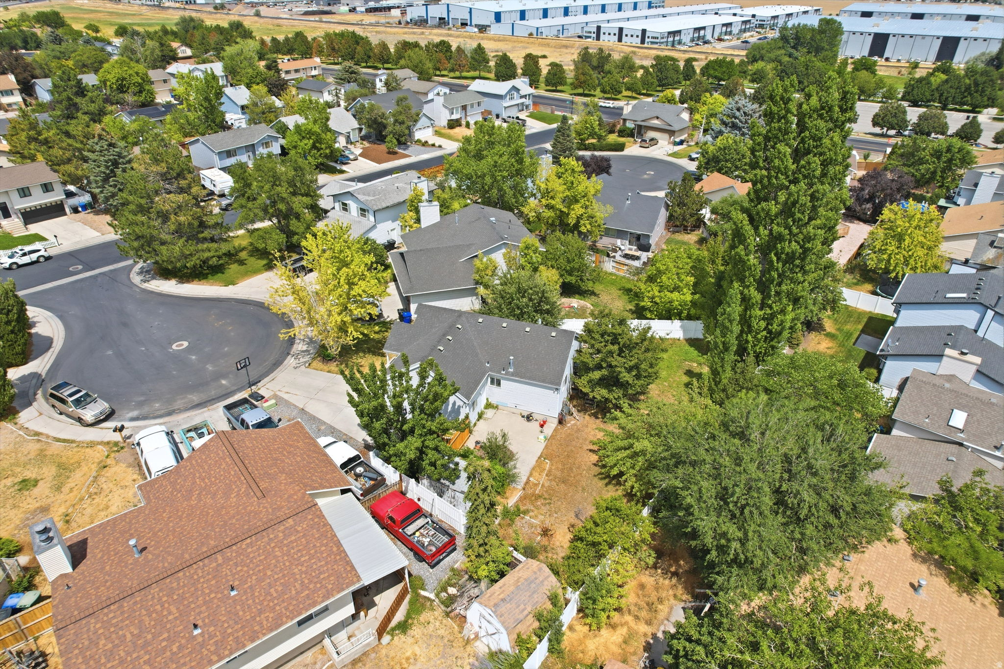 main property photo 32