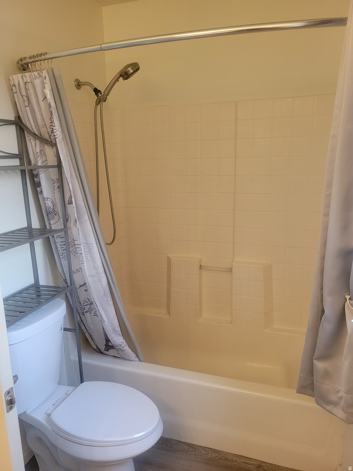 main property photo 27