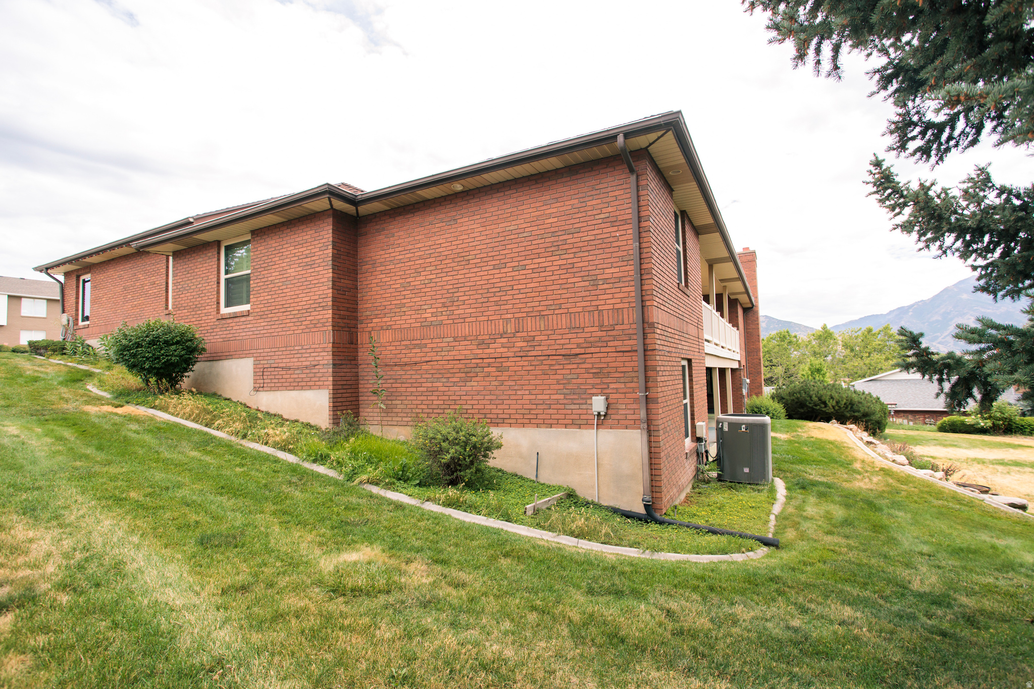 main property photo 78