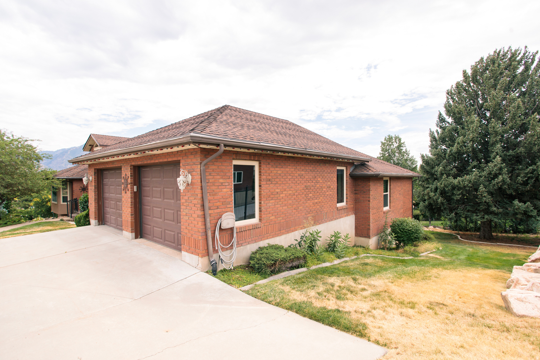 main property photo 79