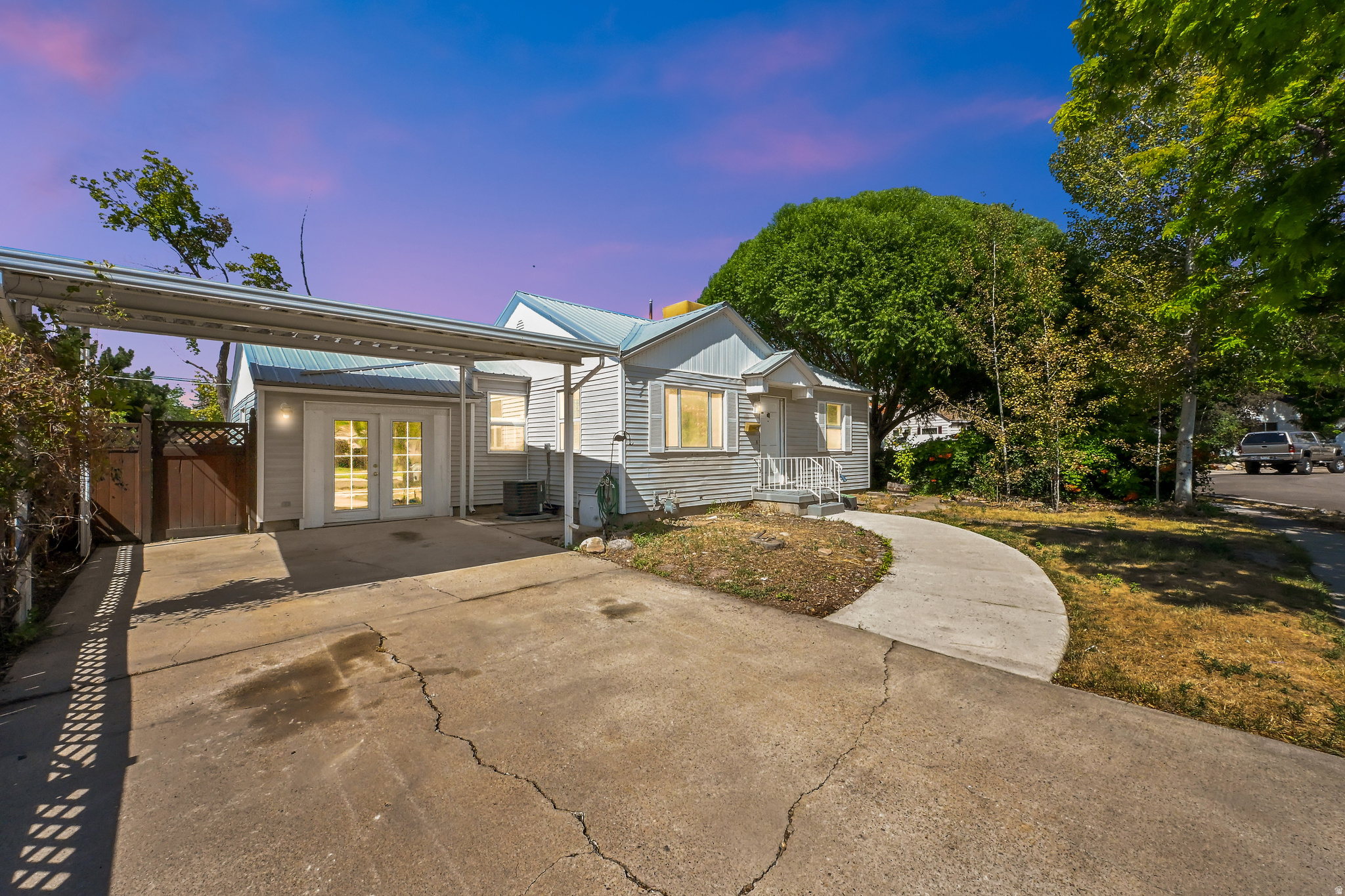 main property photo 0