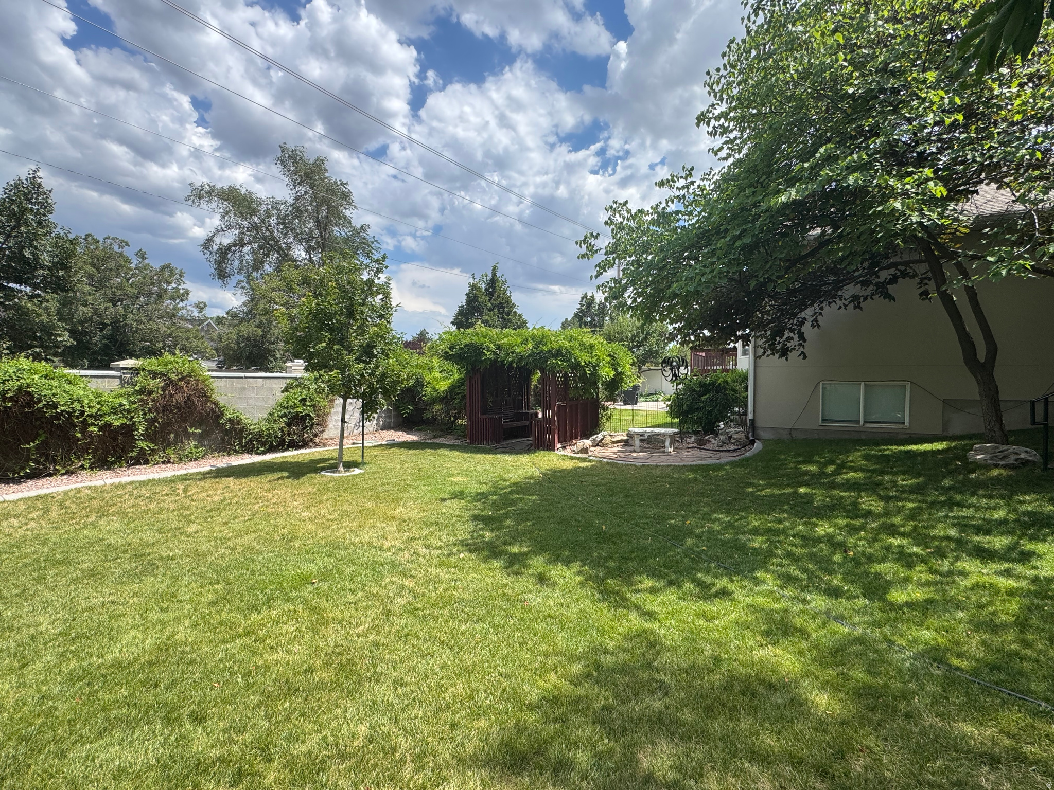 main property photo 34