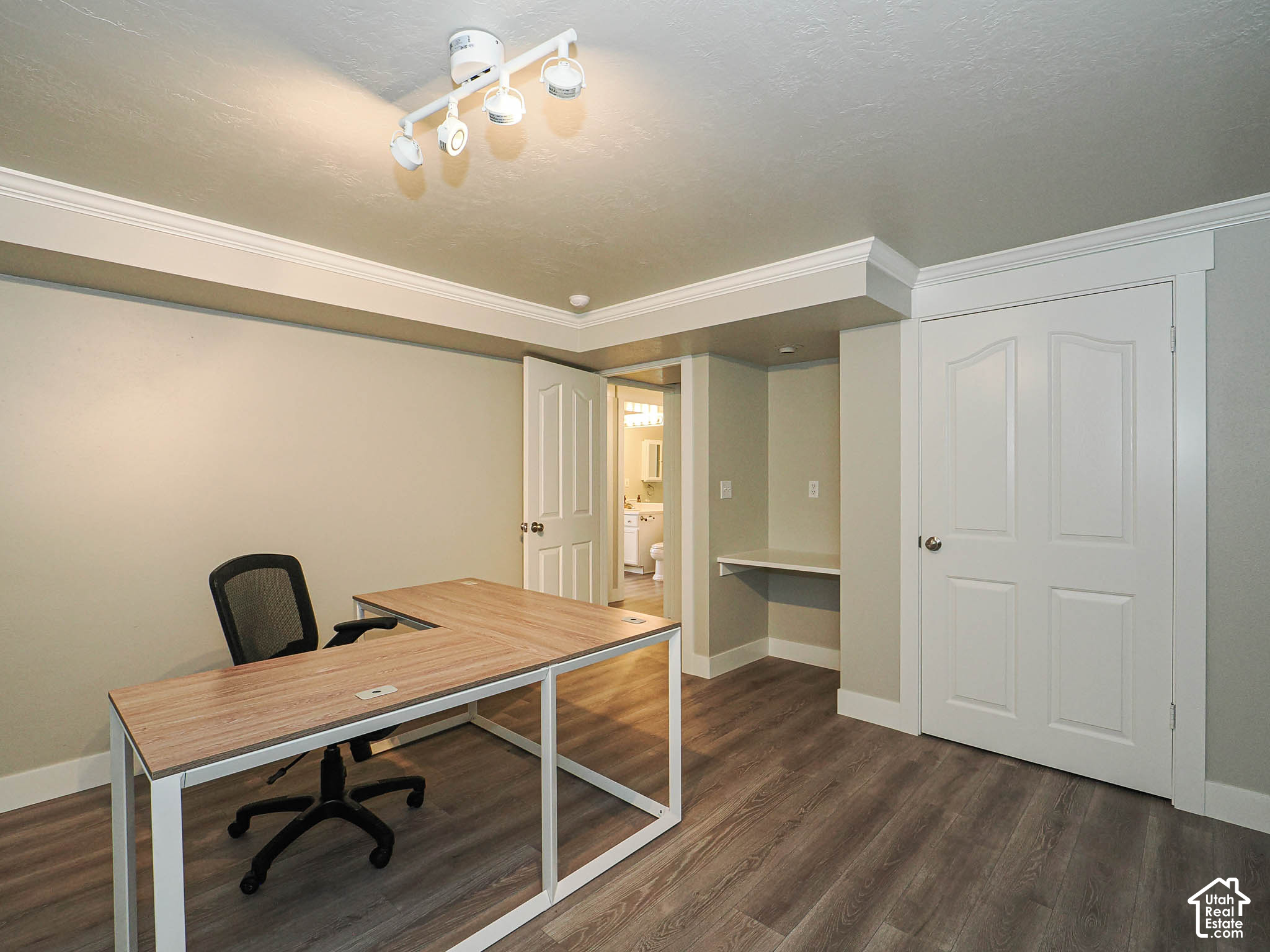 main property photo 60