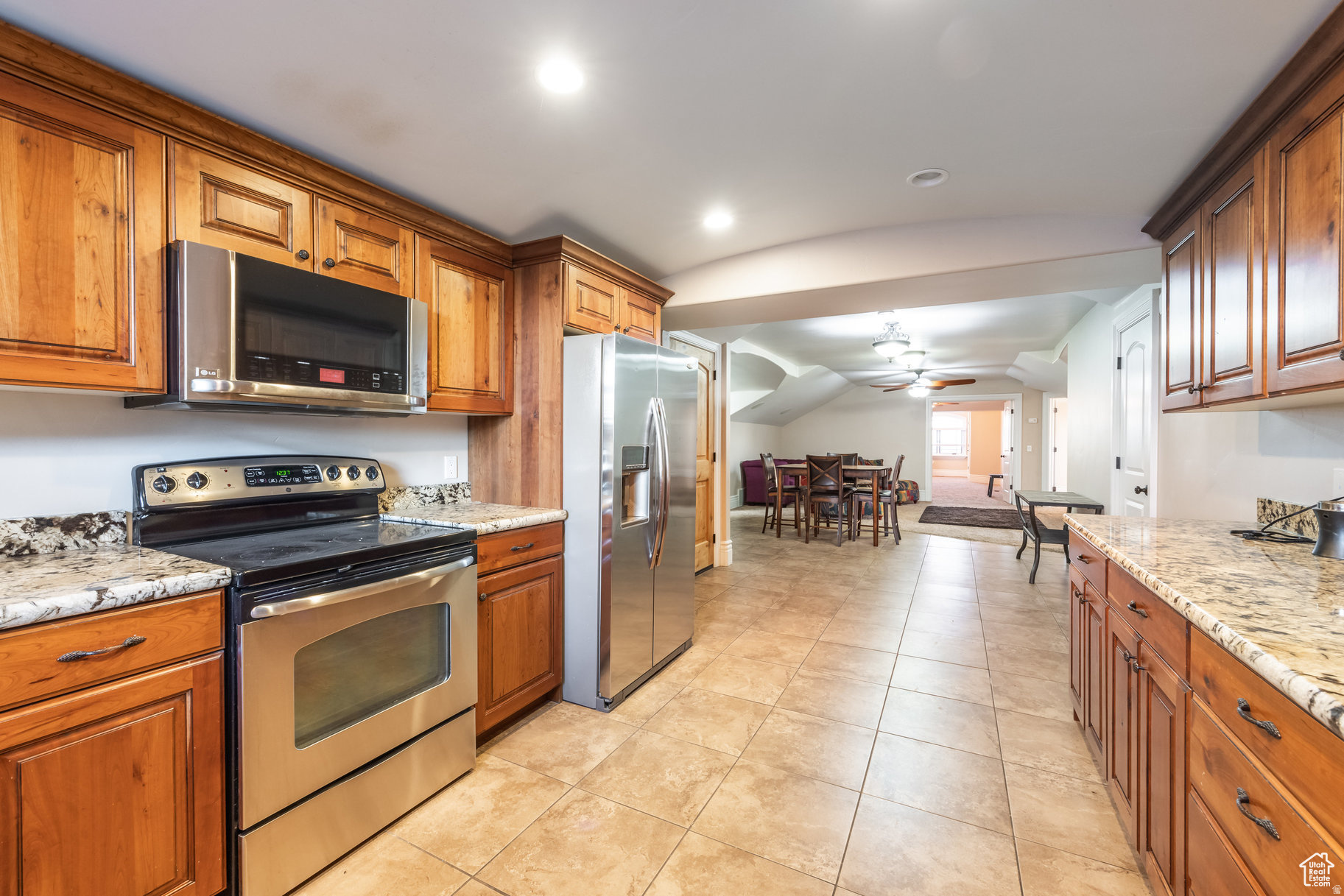 main property photo 111