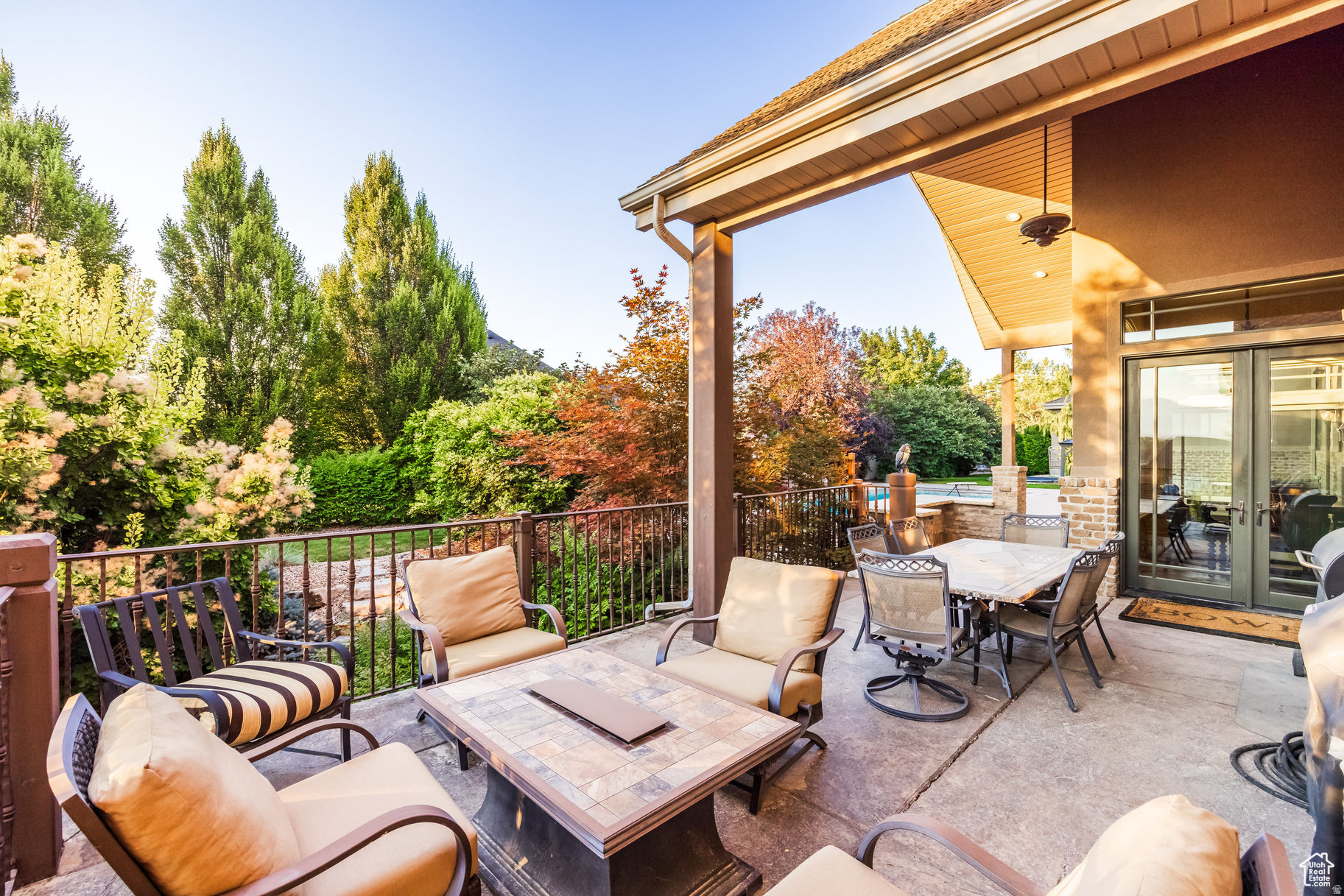 main property photo 94