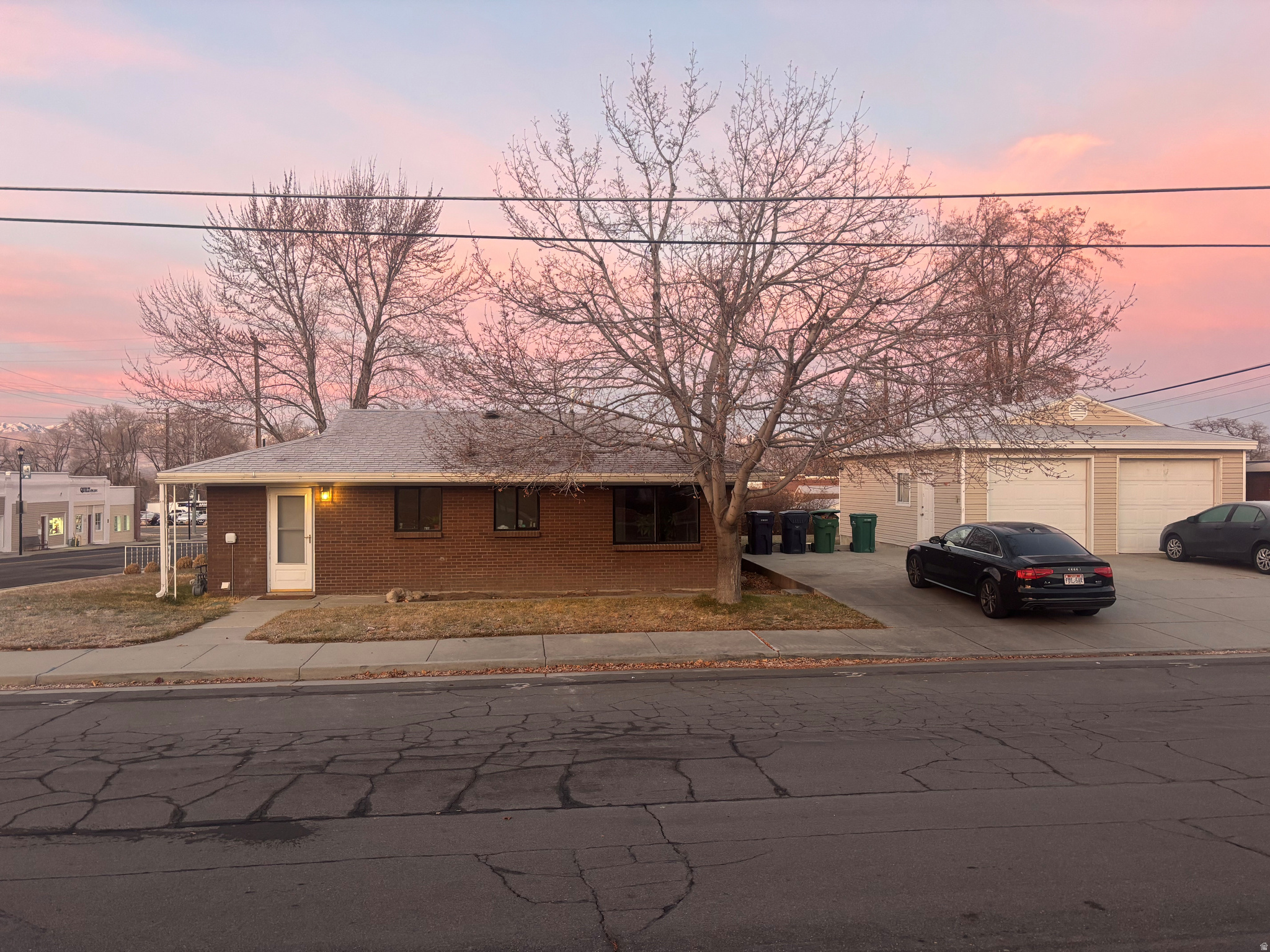 main property photo 19