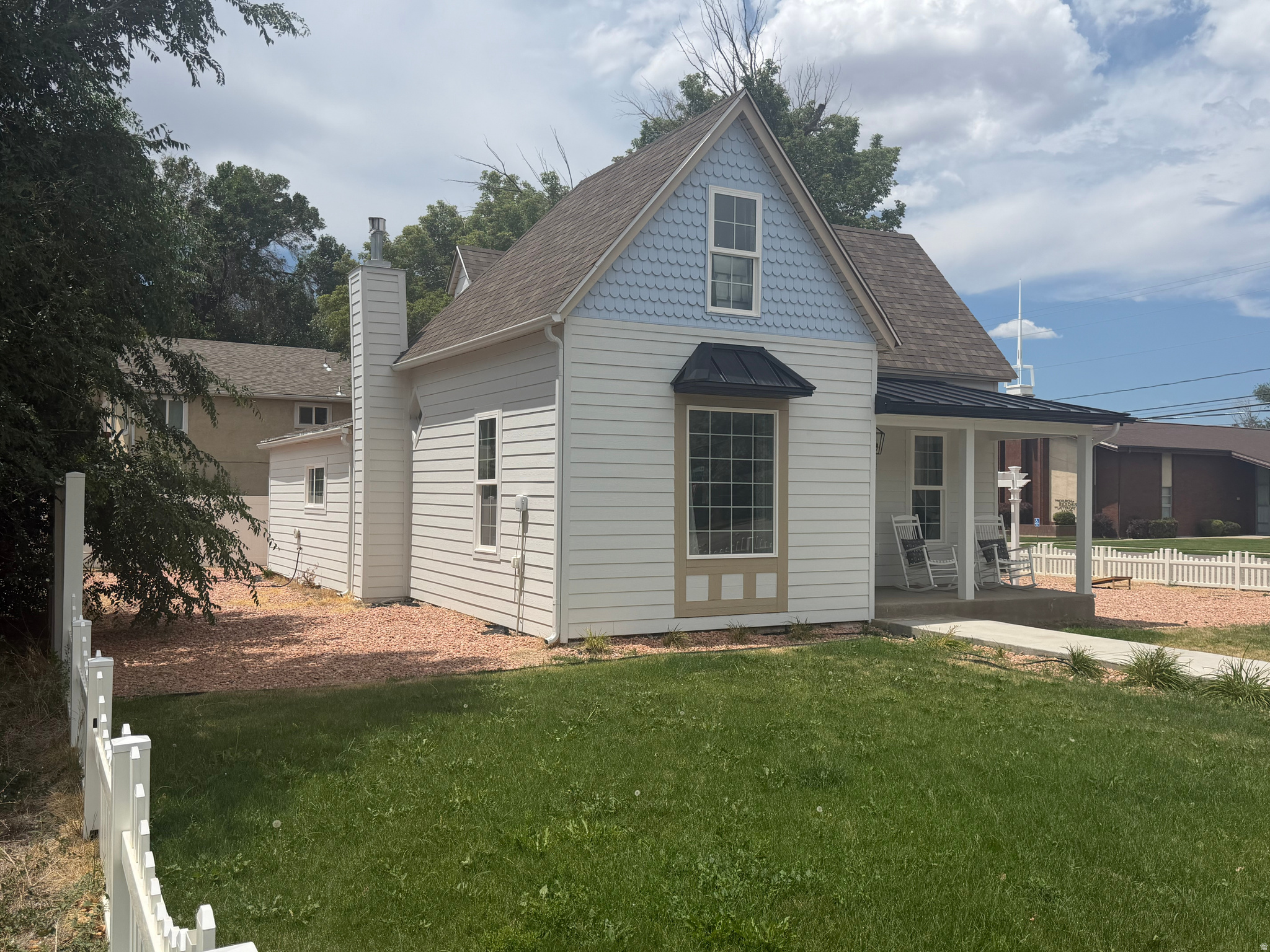 main property photo 2