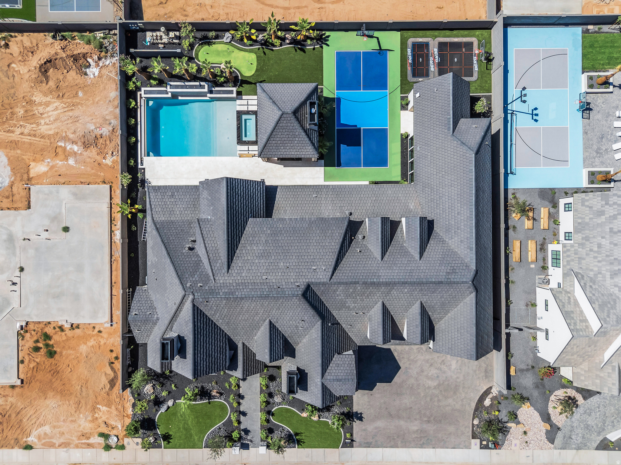 main property photo 42