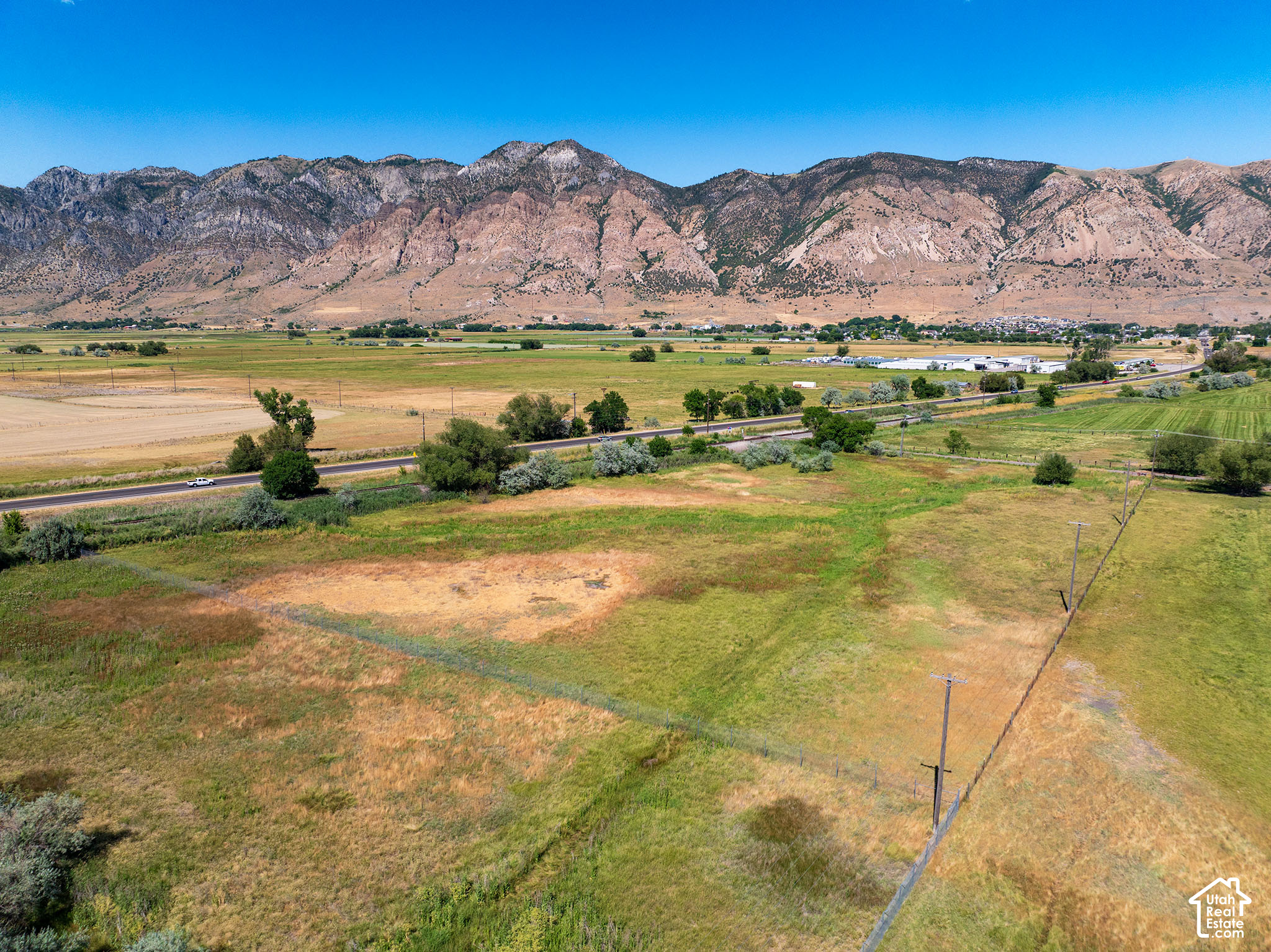 main property photo 16