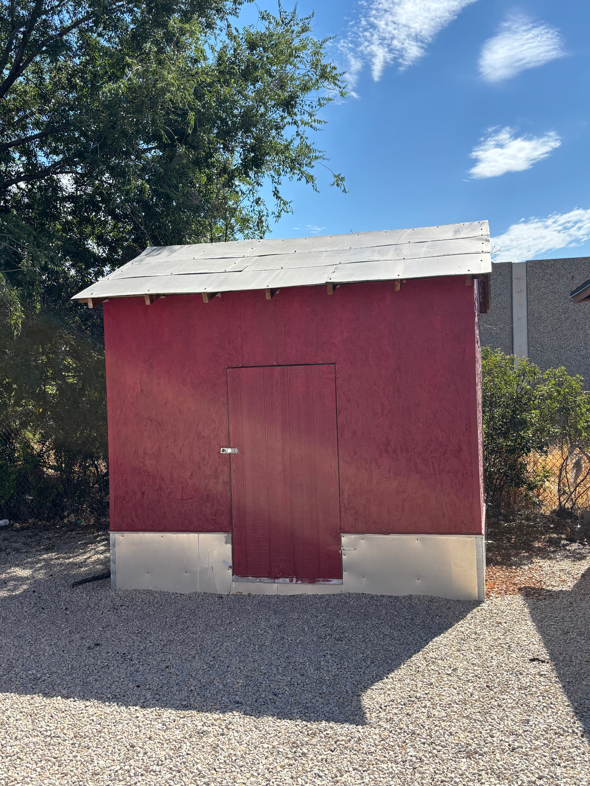 main property photo 16