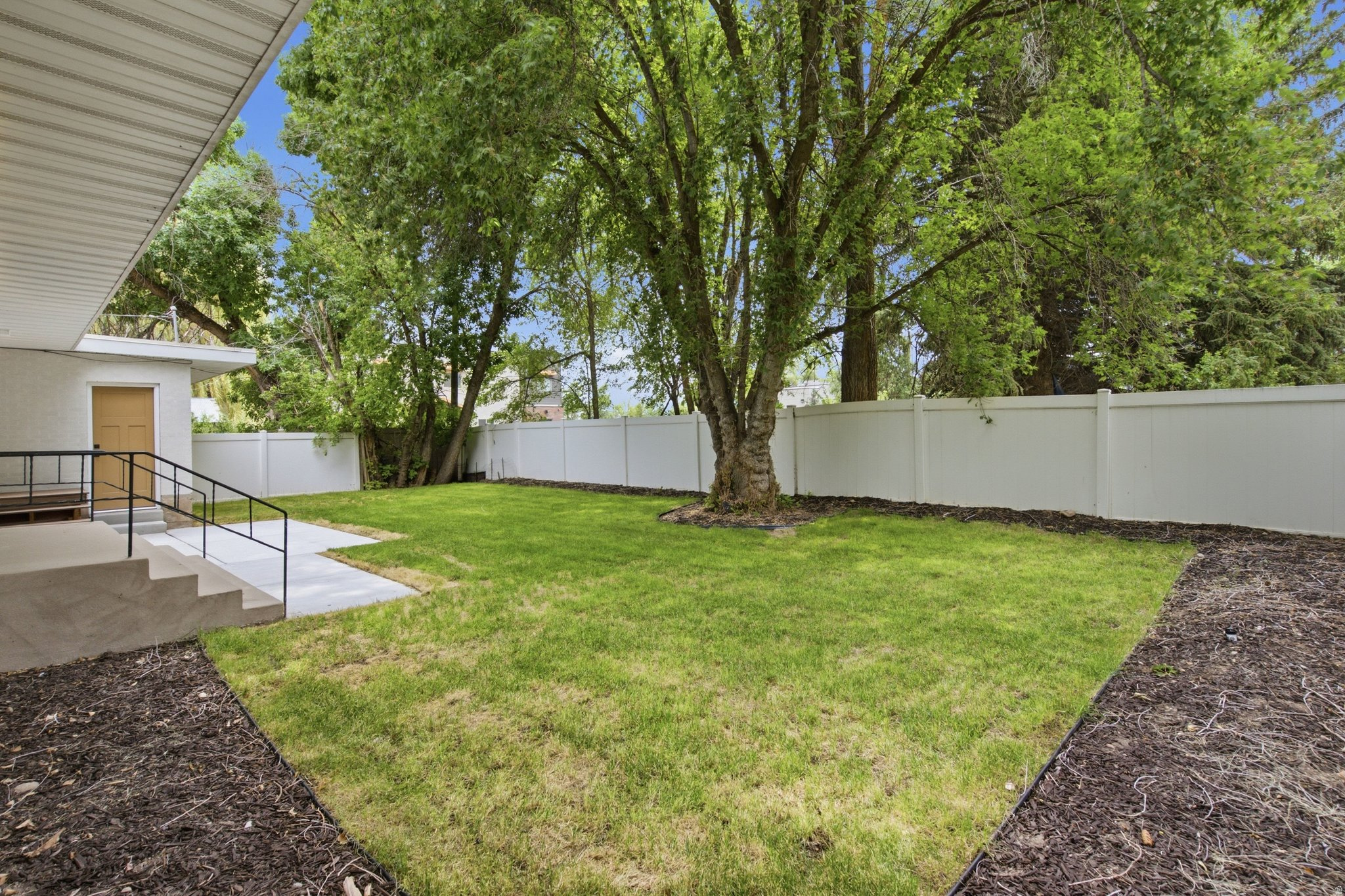 main property photo 57
