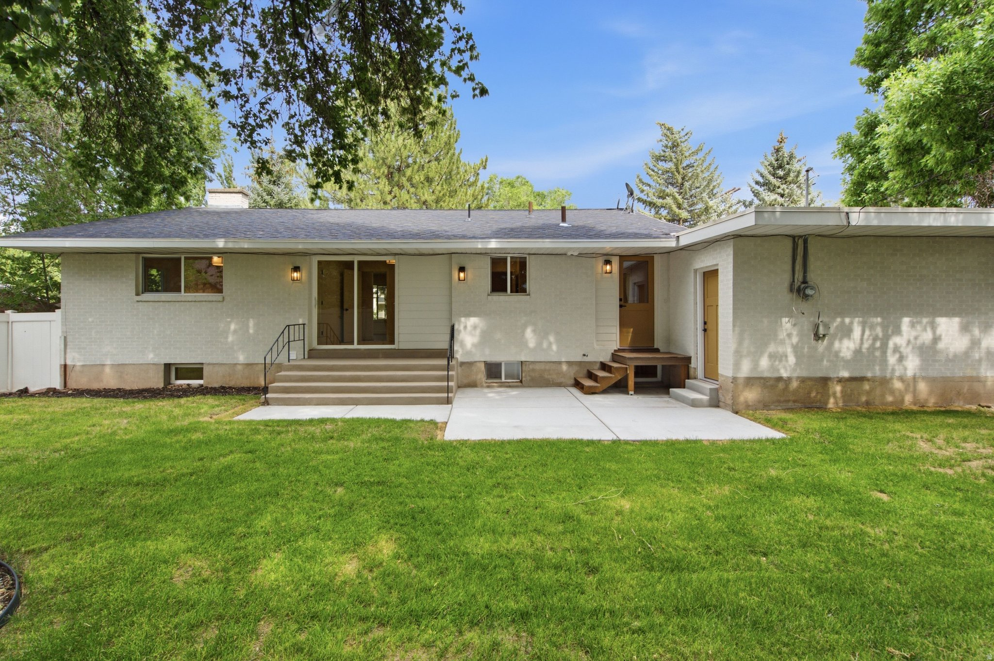 main property photo 59