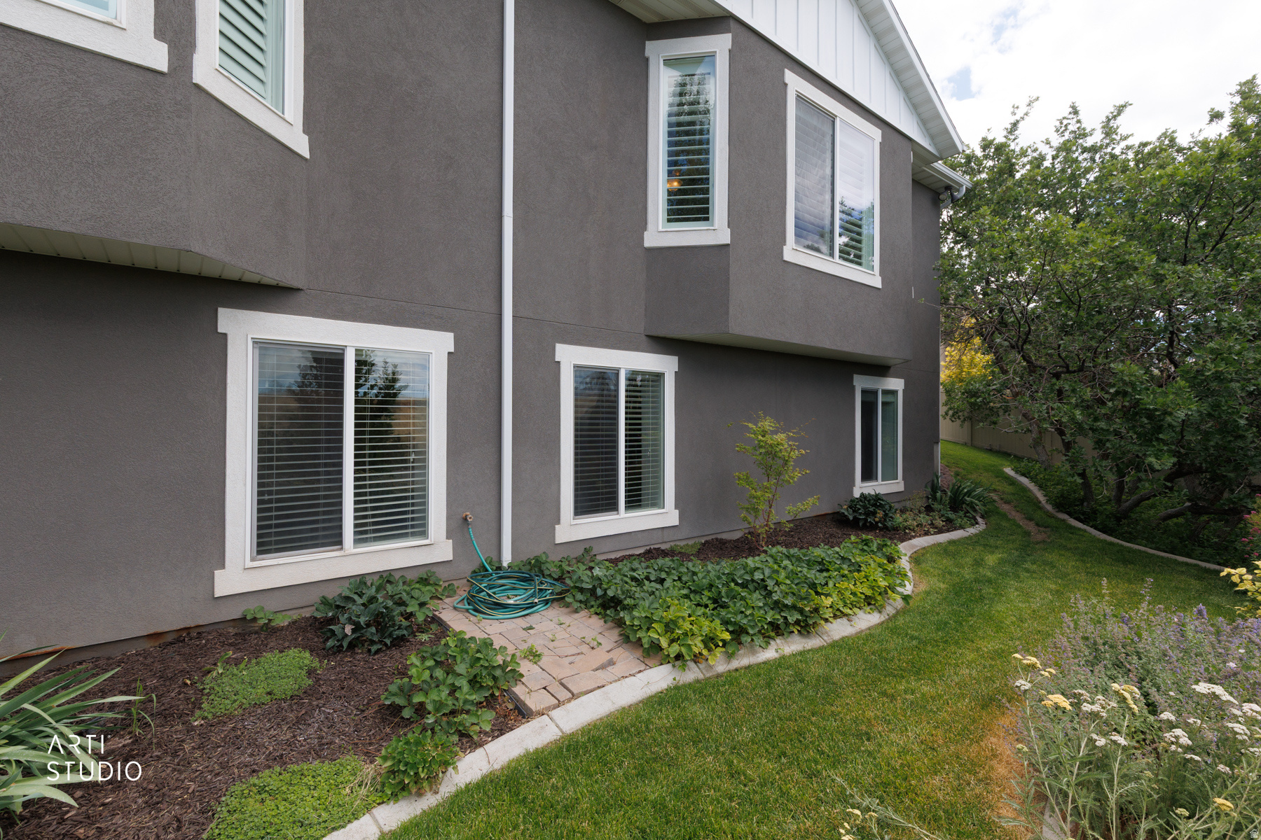 main property photo 77