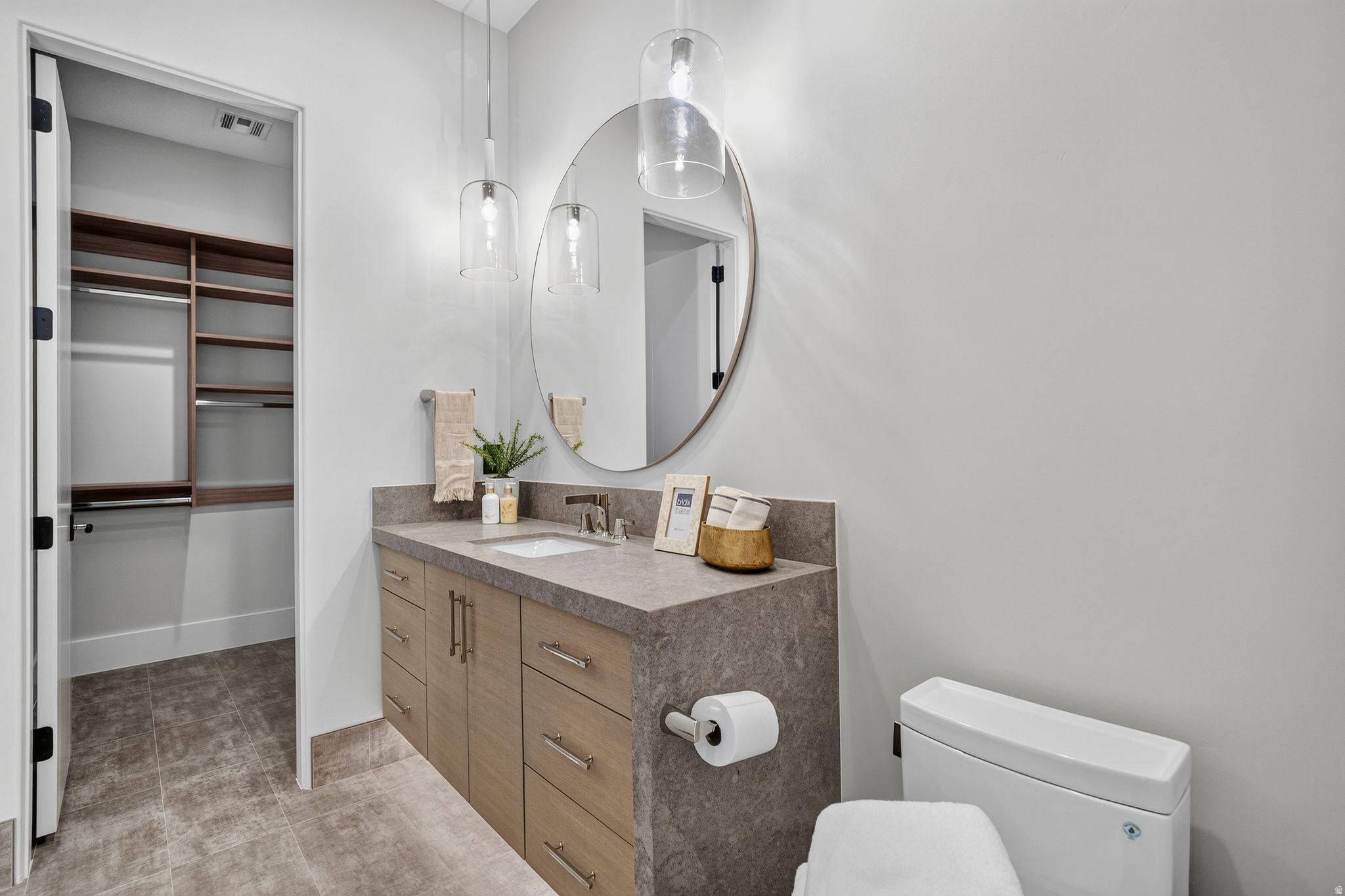 main property photo 66