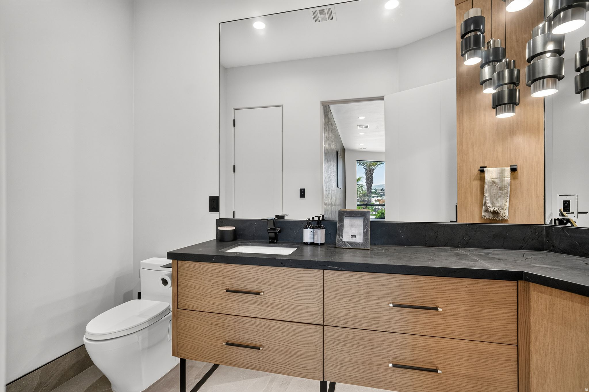 main property photo 95