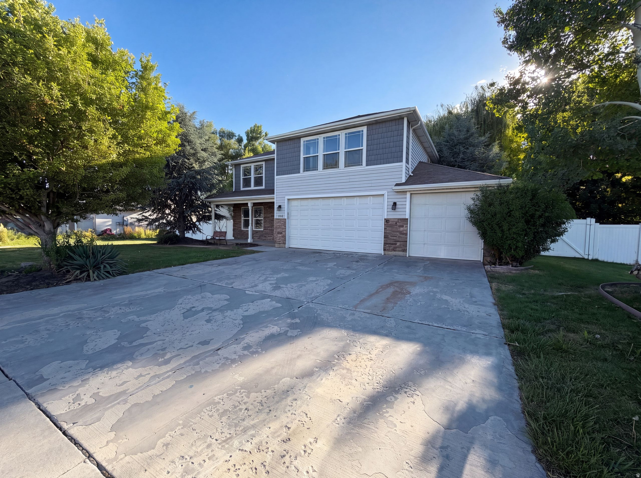 main property photo 21
