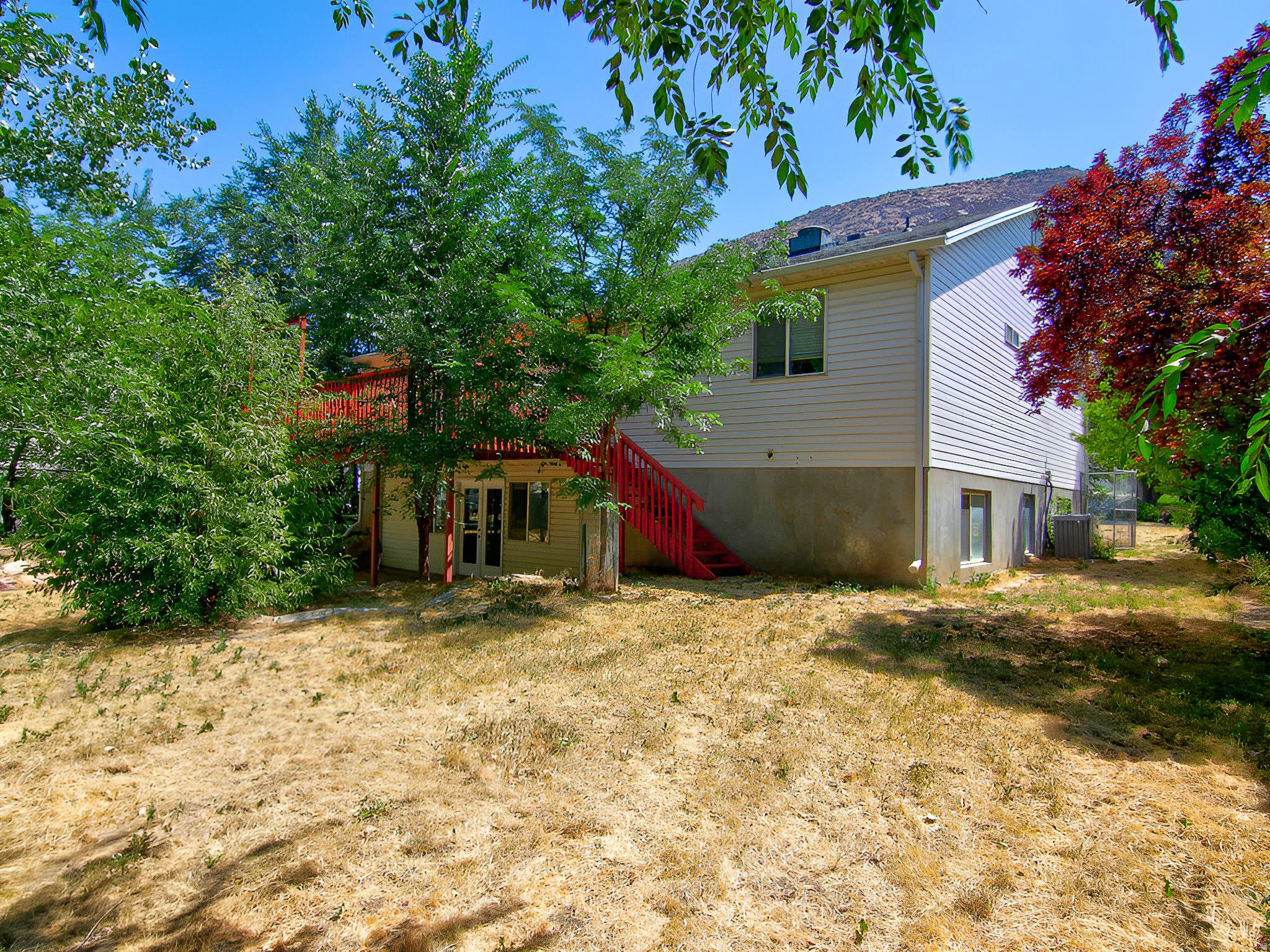 main property photo 50