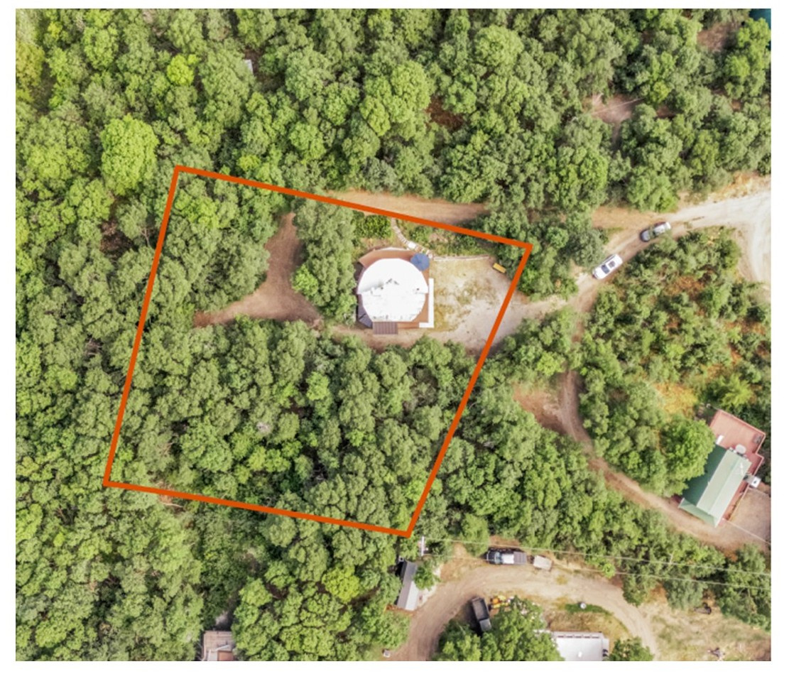 main property photo 40
