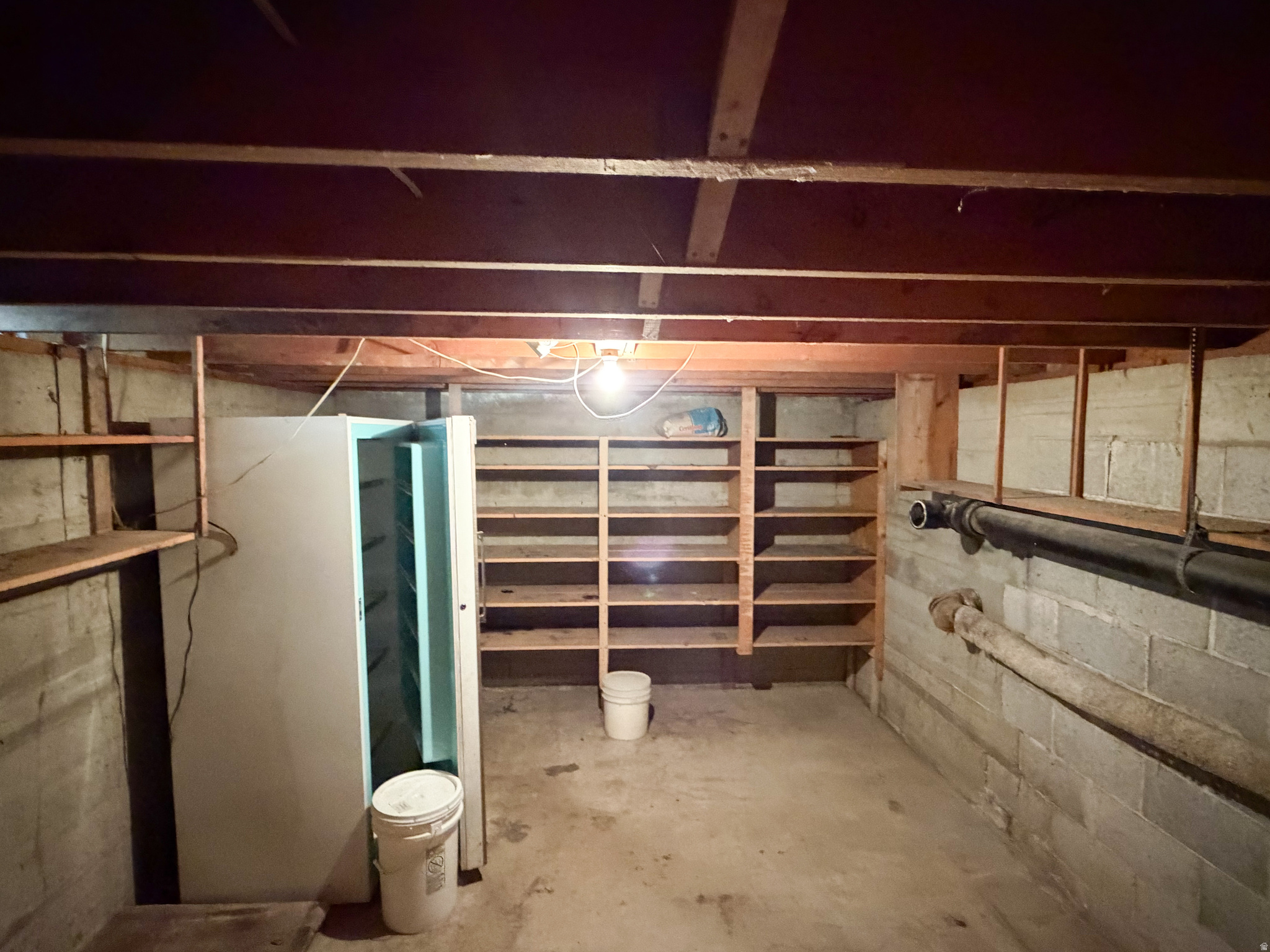 main property photo 16