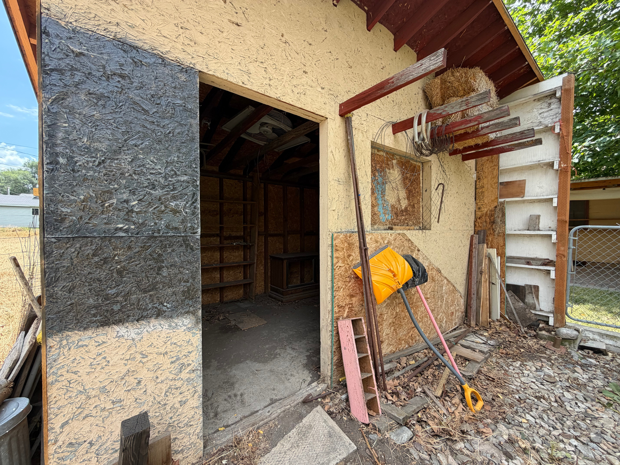 main property photo 23
