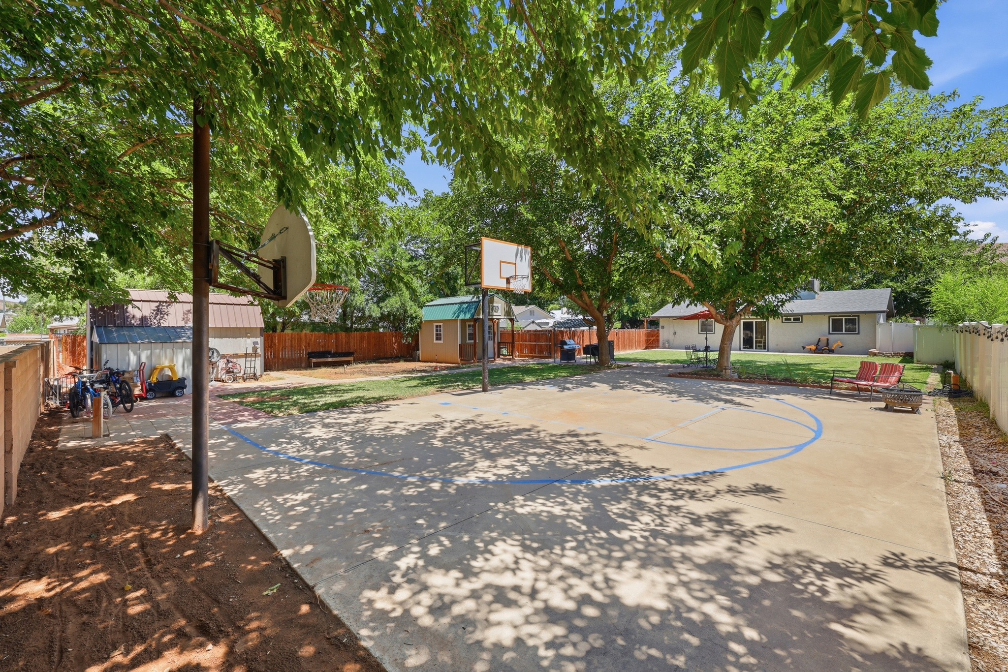 main property photo 20