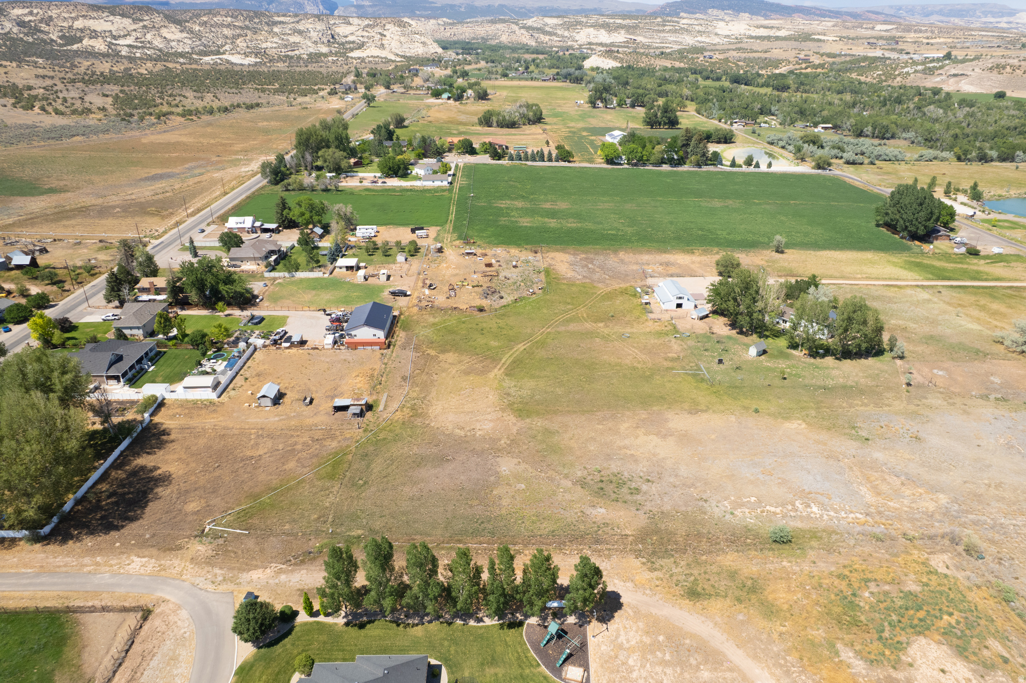 main property photo 12