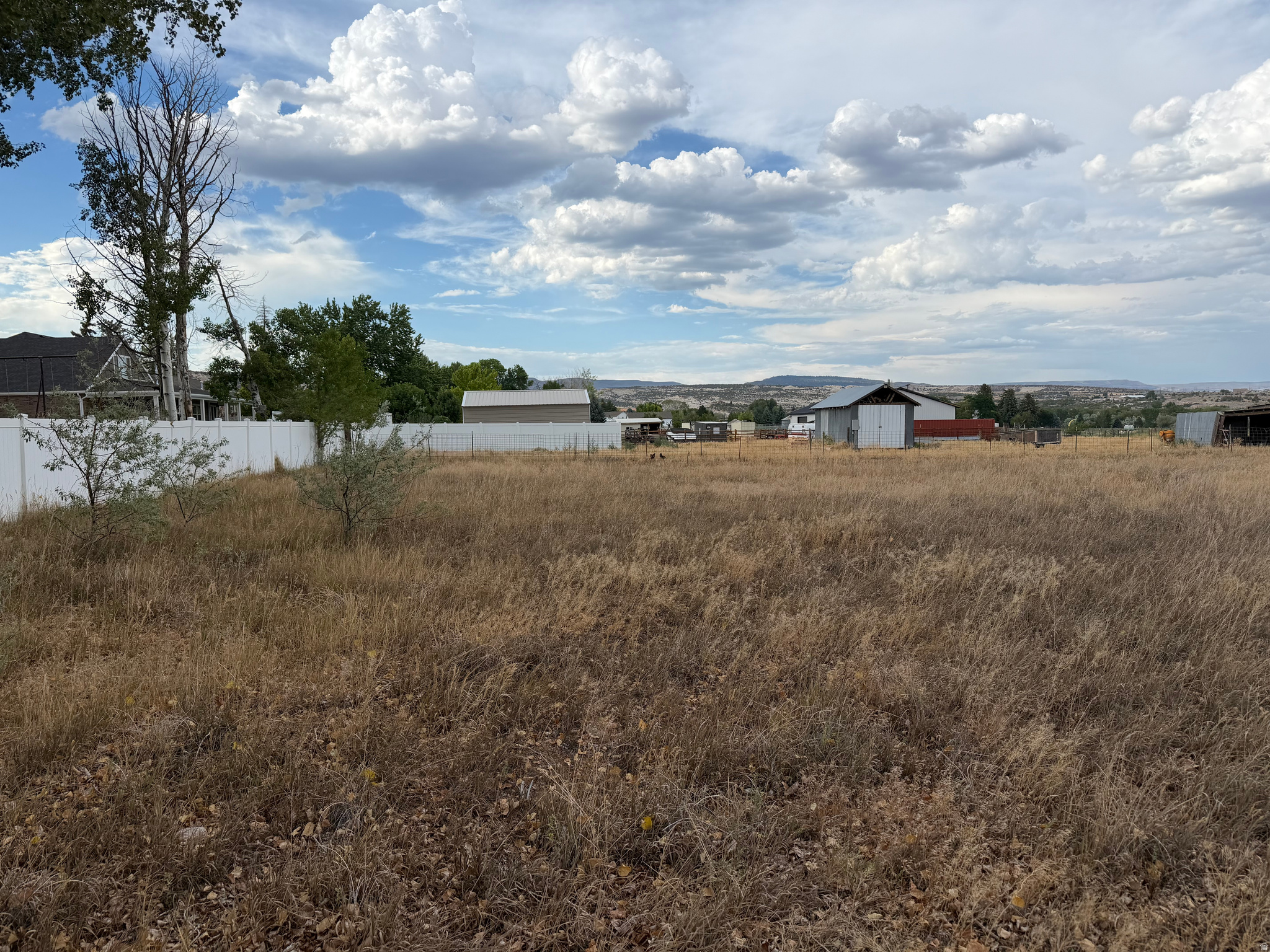 main property photo 17