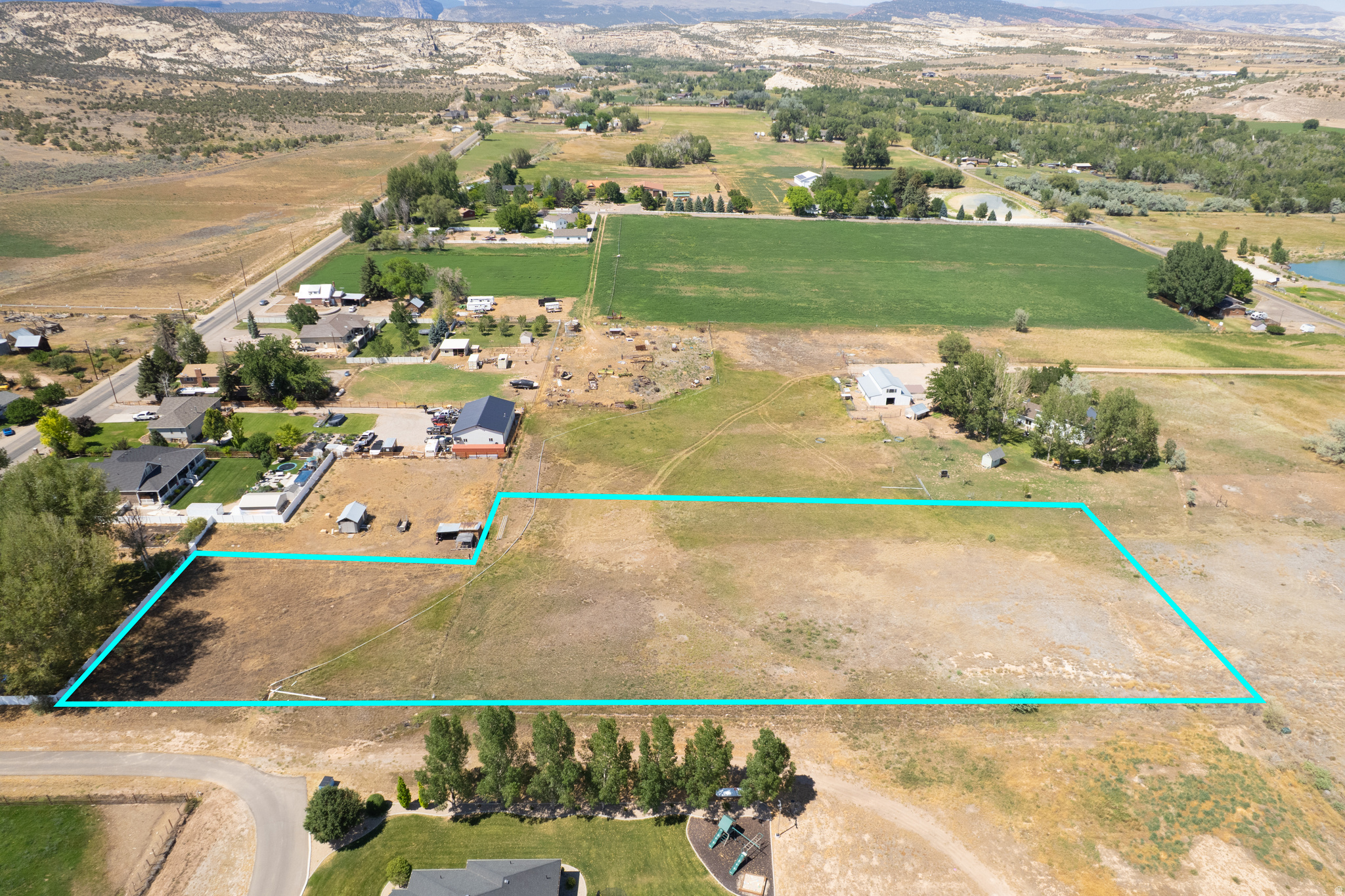 main property photo 2