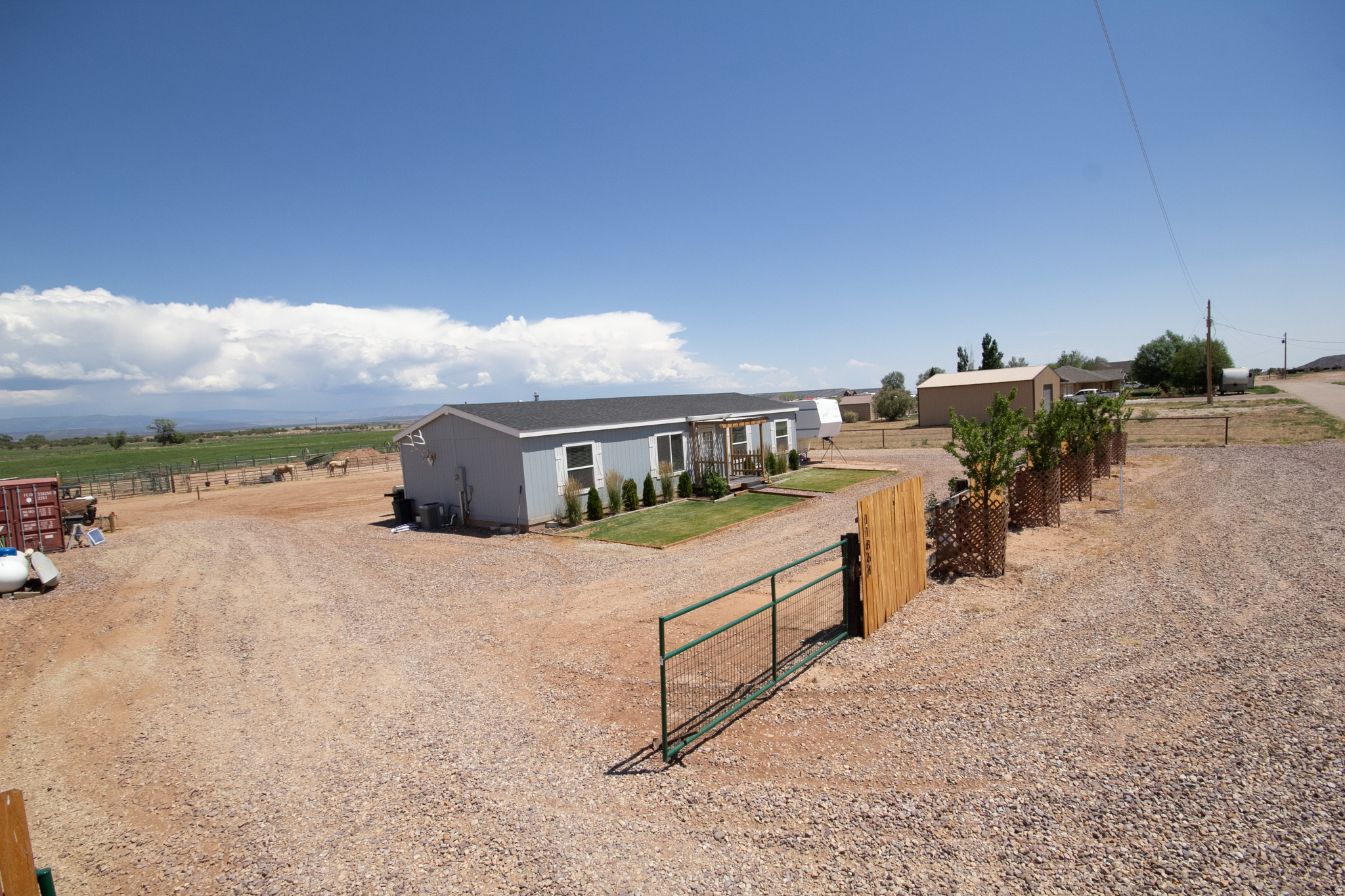 main property photo 40