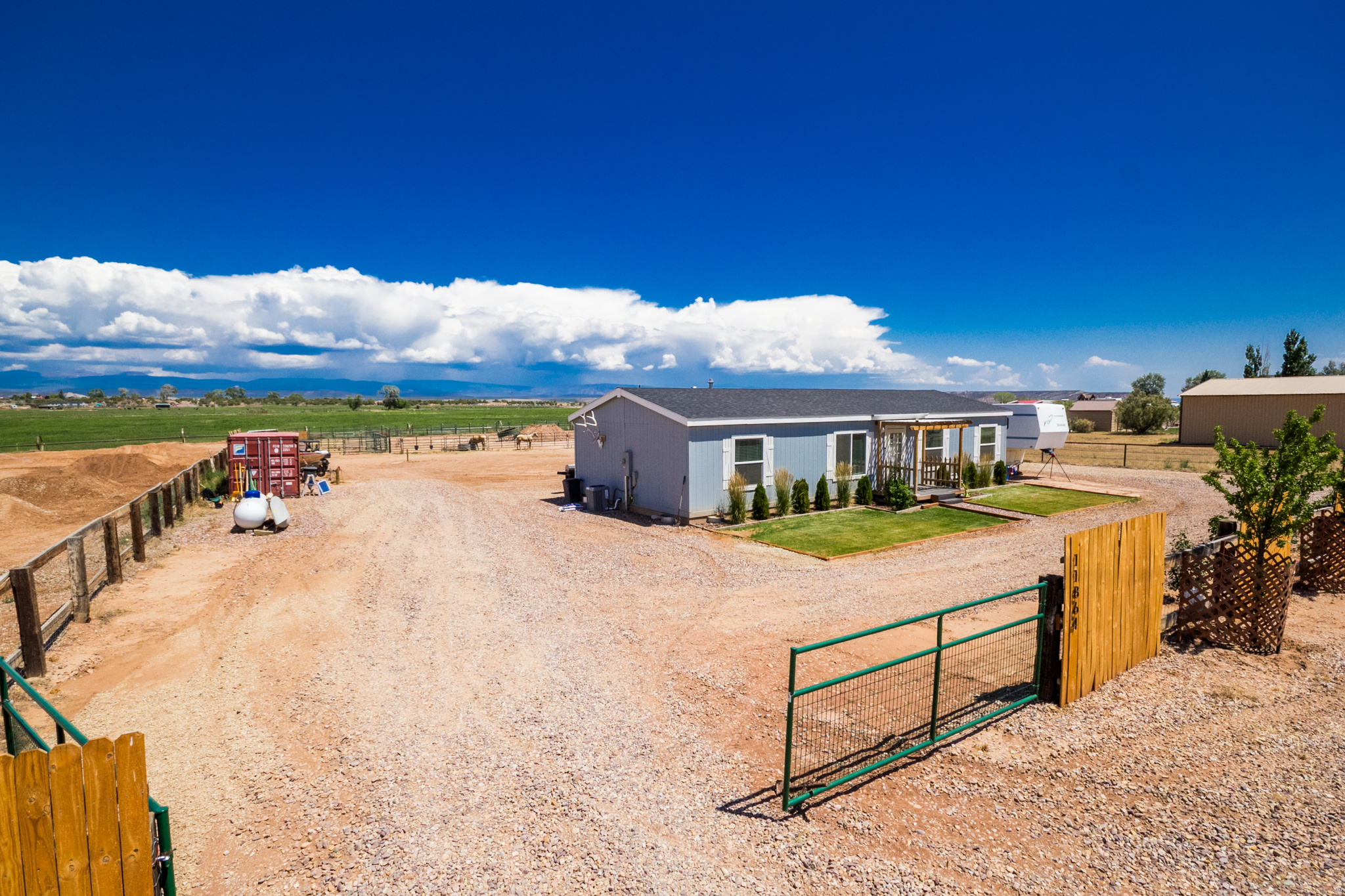 main property photo 41